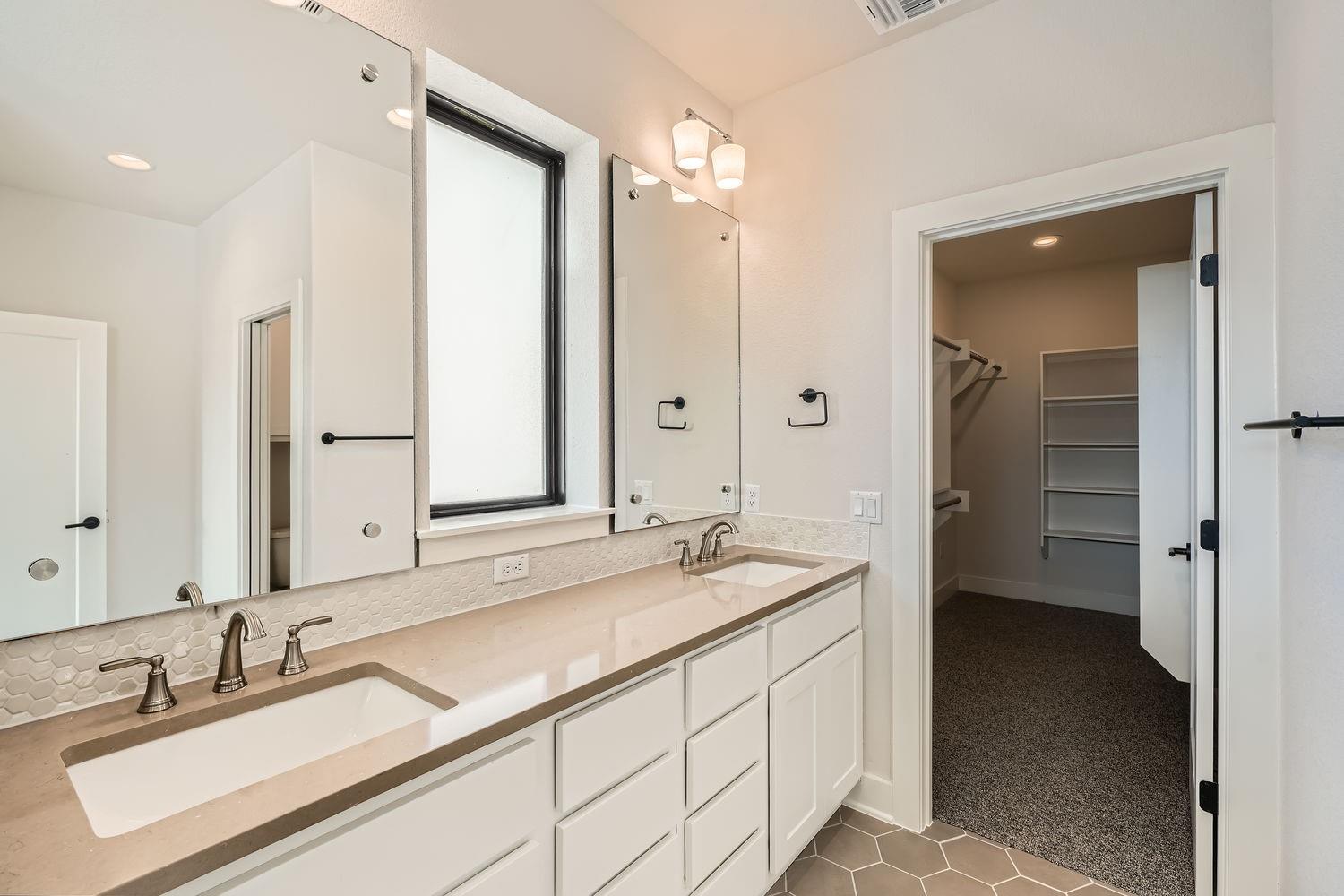 Image 13 of 28 For 9027 Cattle Baron Path