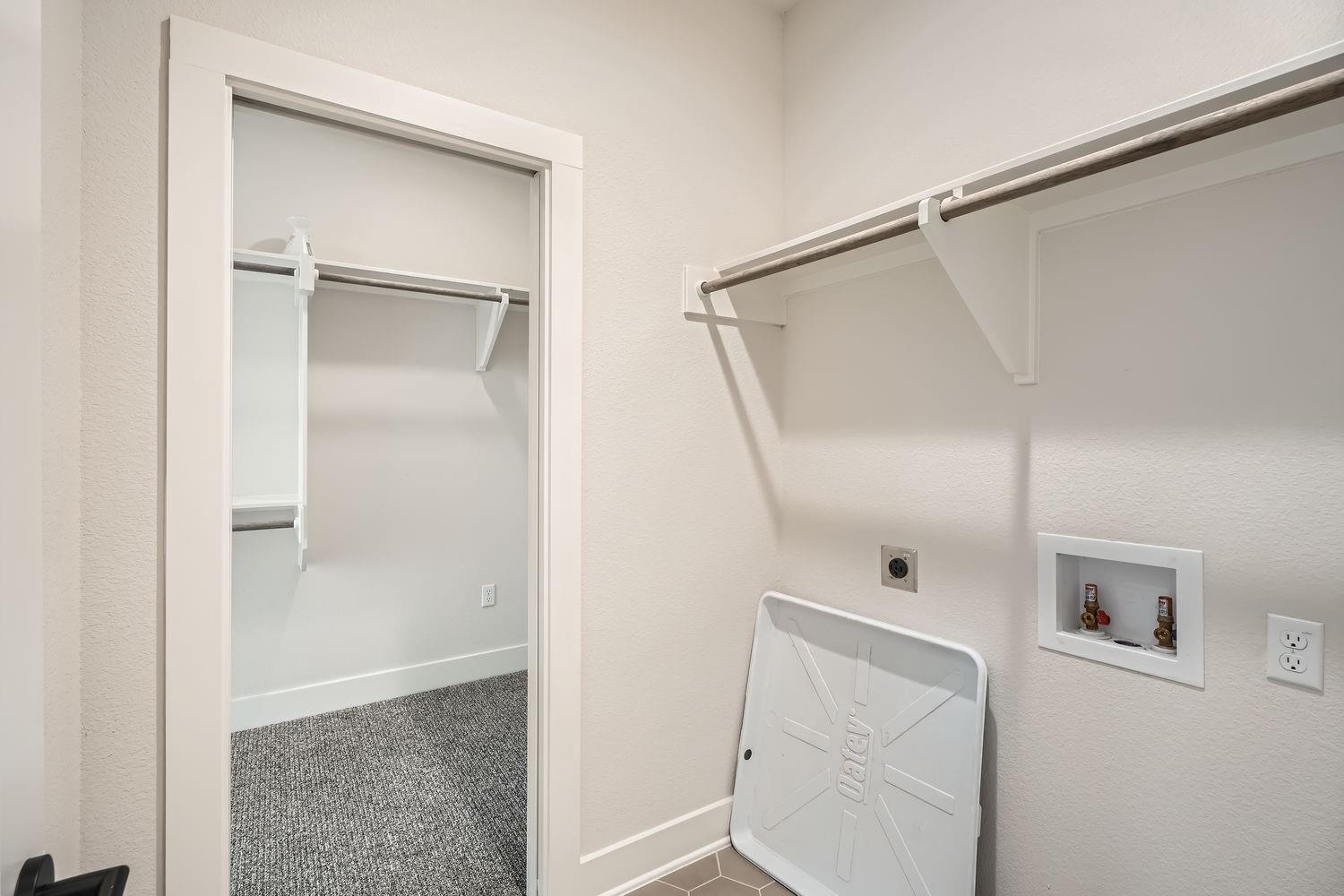 Image 15 of 28 For 9027 Cattle Baron Path