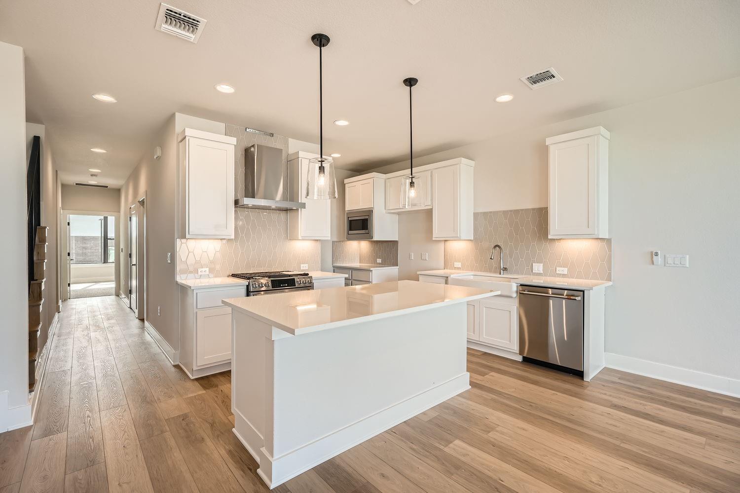 Image 16 of 28 For 9027 Cattle Baron Path