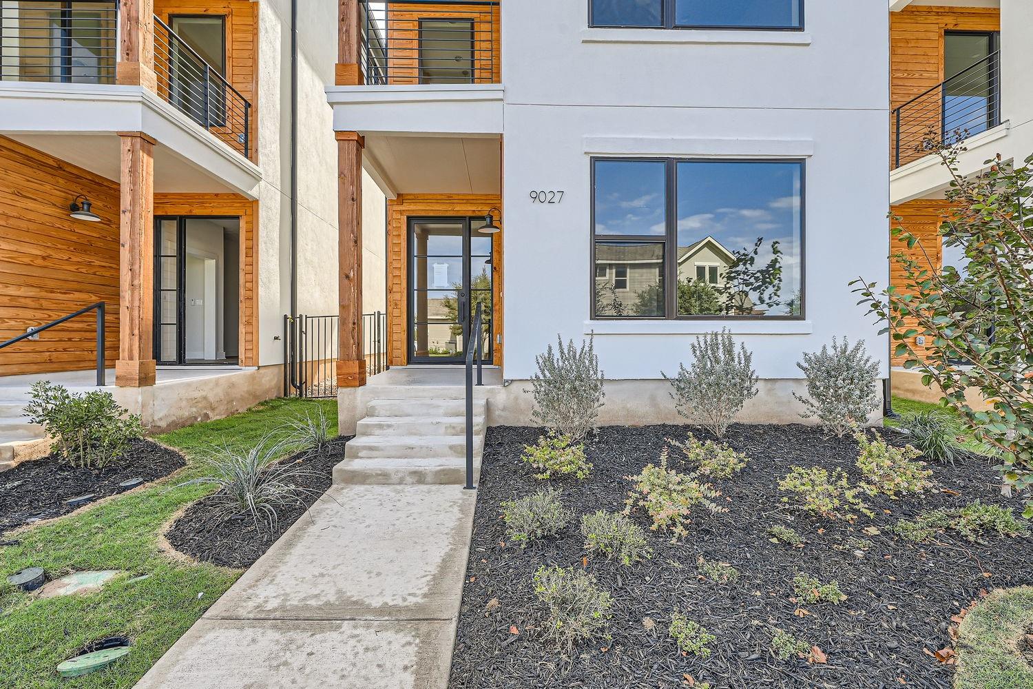 Image 3 of 28 For 9027 Cattle Baron Path