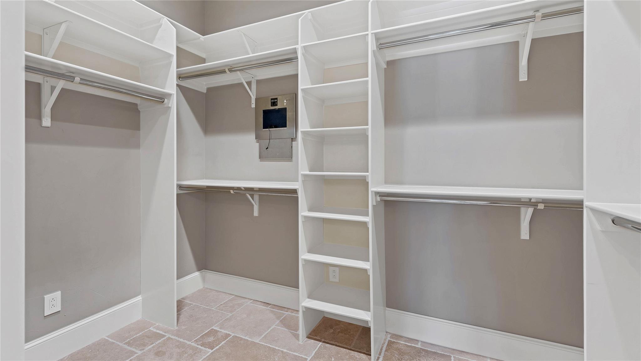 Image 21 of 40 For 368 Rancho Rd