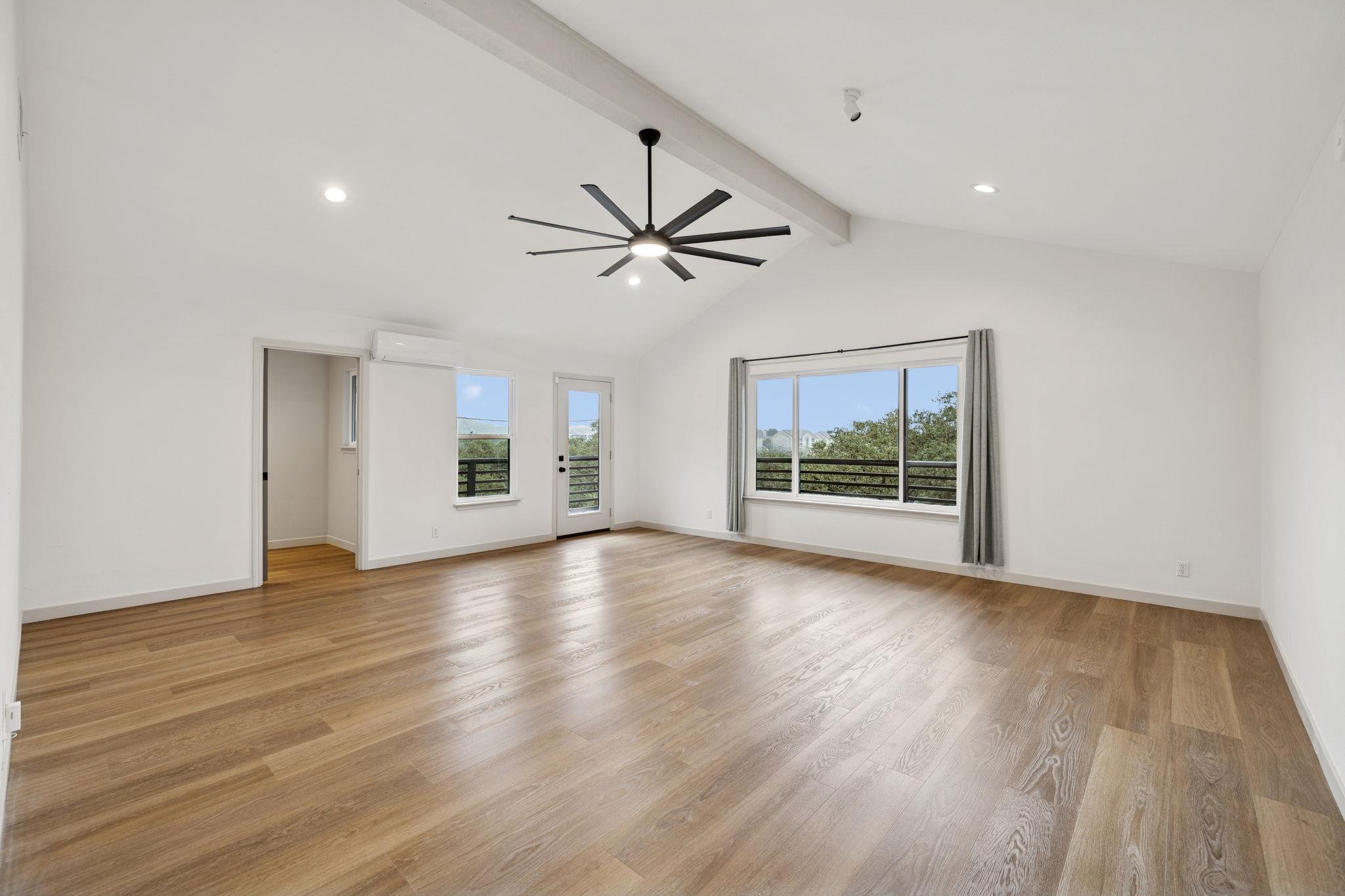 Image 21 of 35 For 7435 Hummingbird Hill Ln