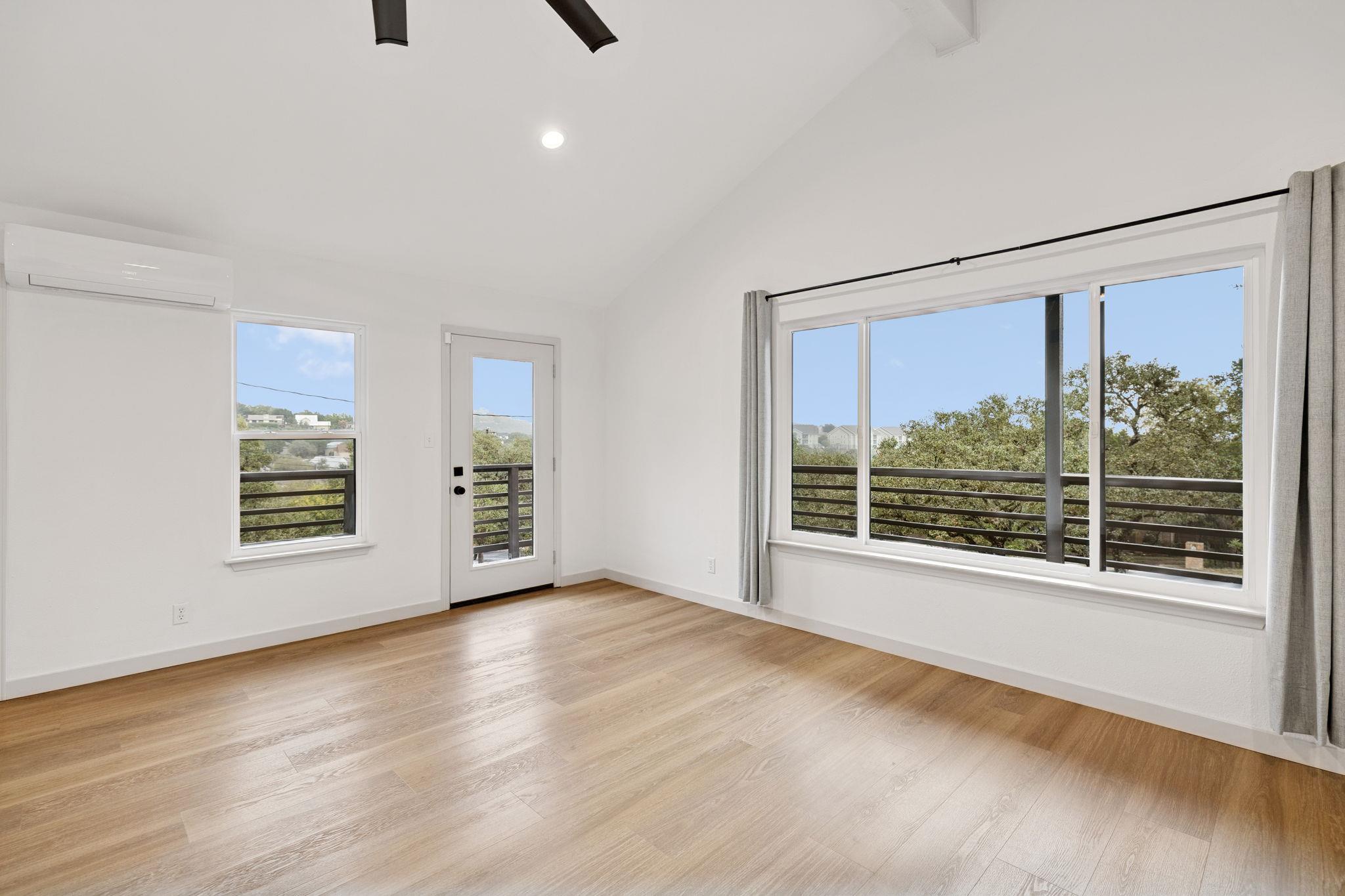 Image 23 of 35 For 7435 Hummingbird Hill Ln