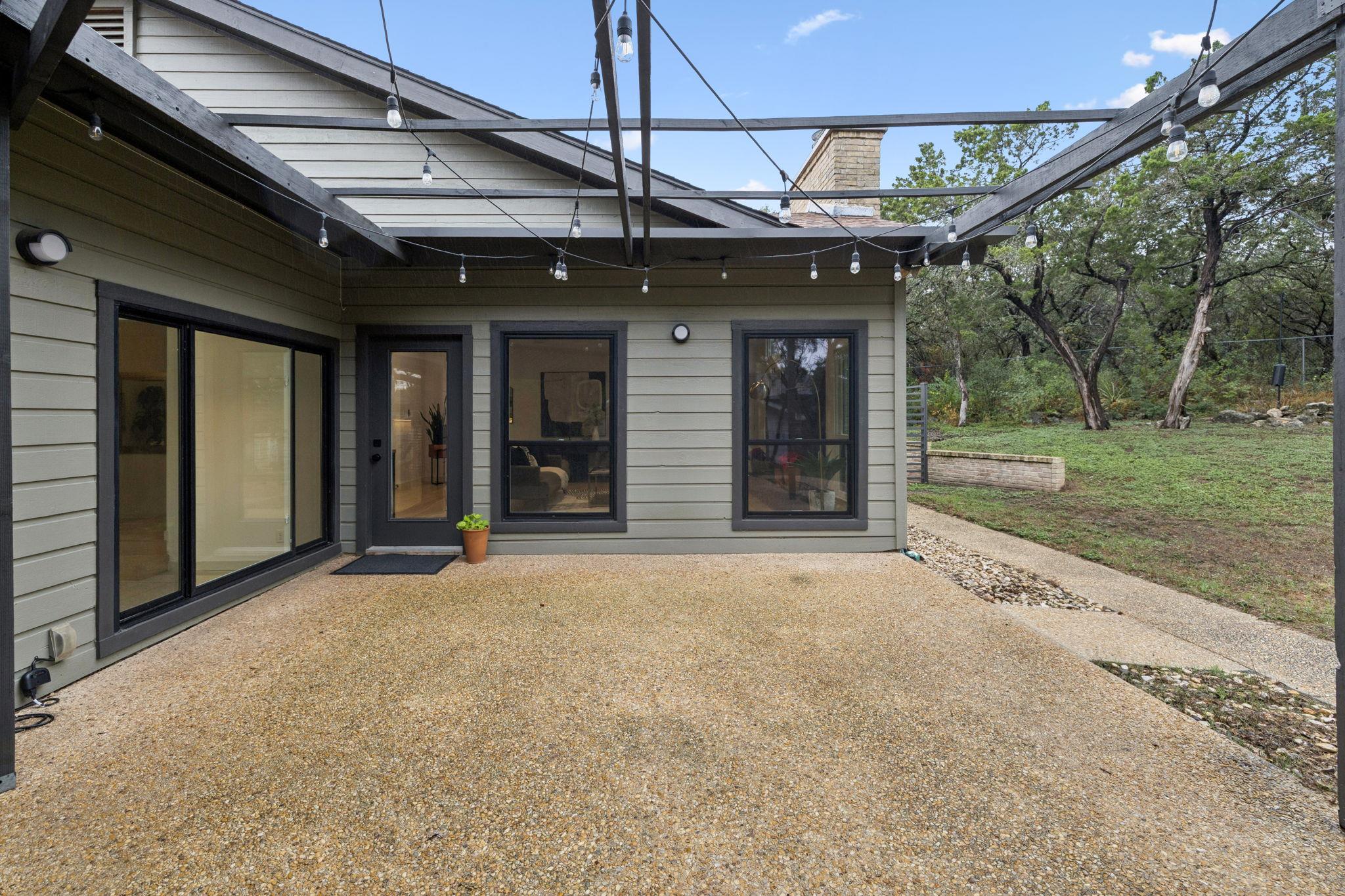 Image 29 of 35 For 7435 Hummingbird Hill Ln