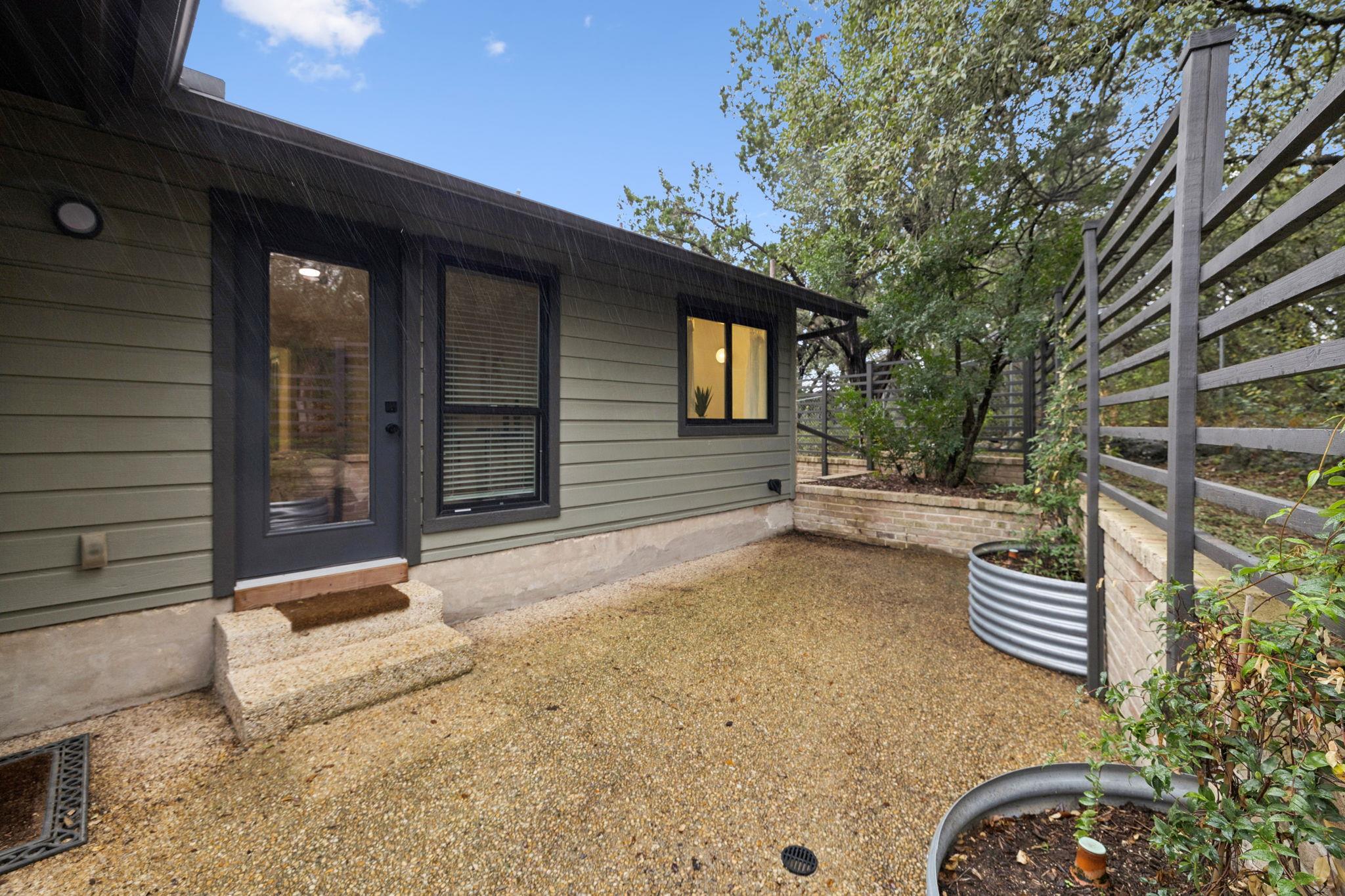 Image 30 of 35 For 7435 Hummingbird Hill Ln