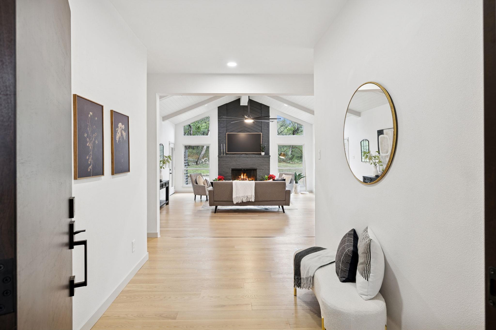 Image 4 of 35 For 7435 Hummingbird Hill Ln