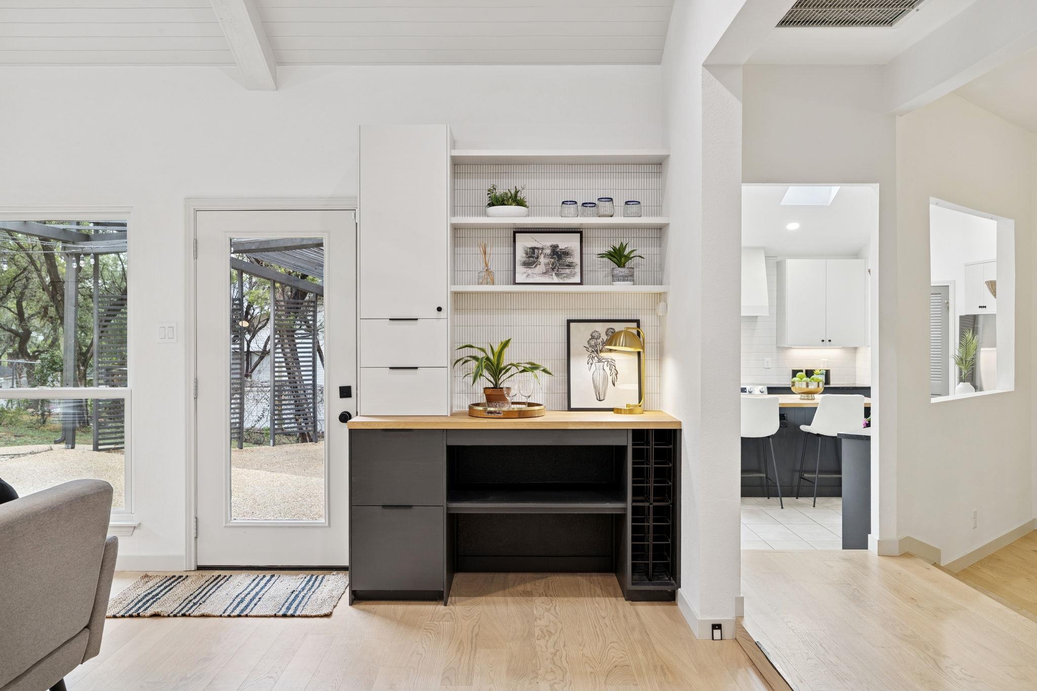 Image 7 of 35 For 7435 Hummingbird Hill Ln