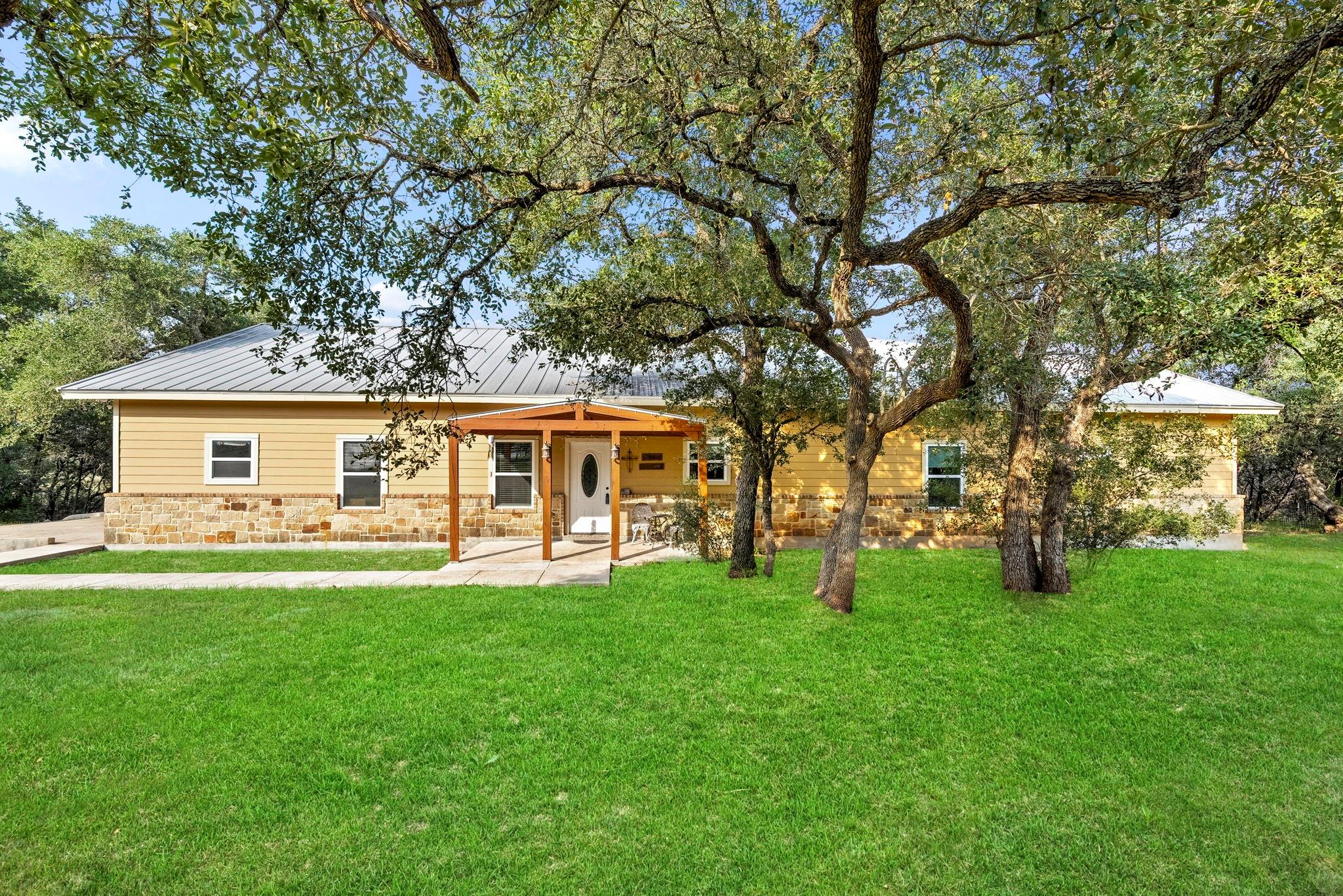 Details for 200 Creekwood Ct, Spring Branch, TX 78070