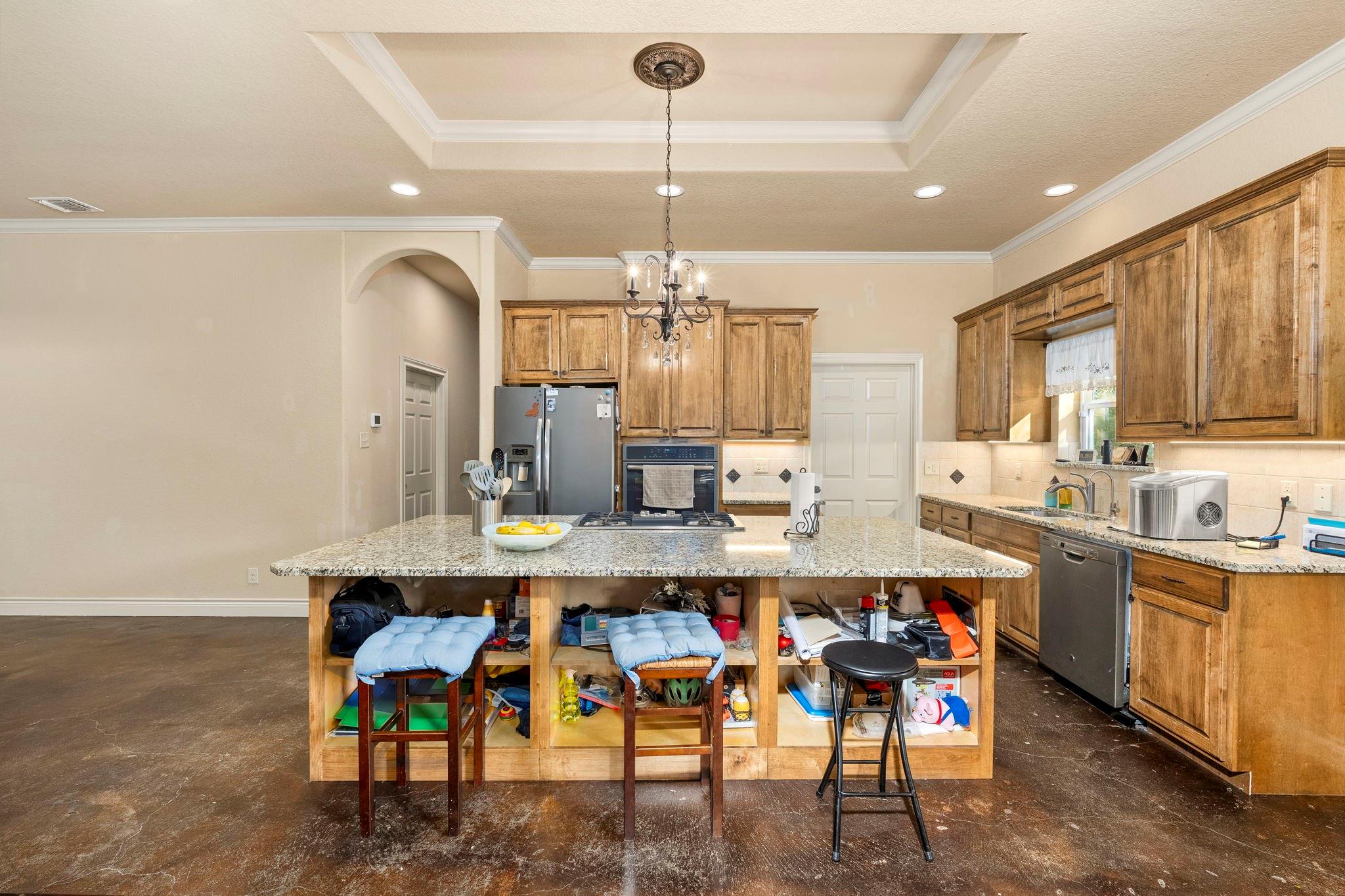 Image 10 of 40 For 200 Creekwood Ct