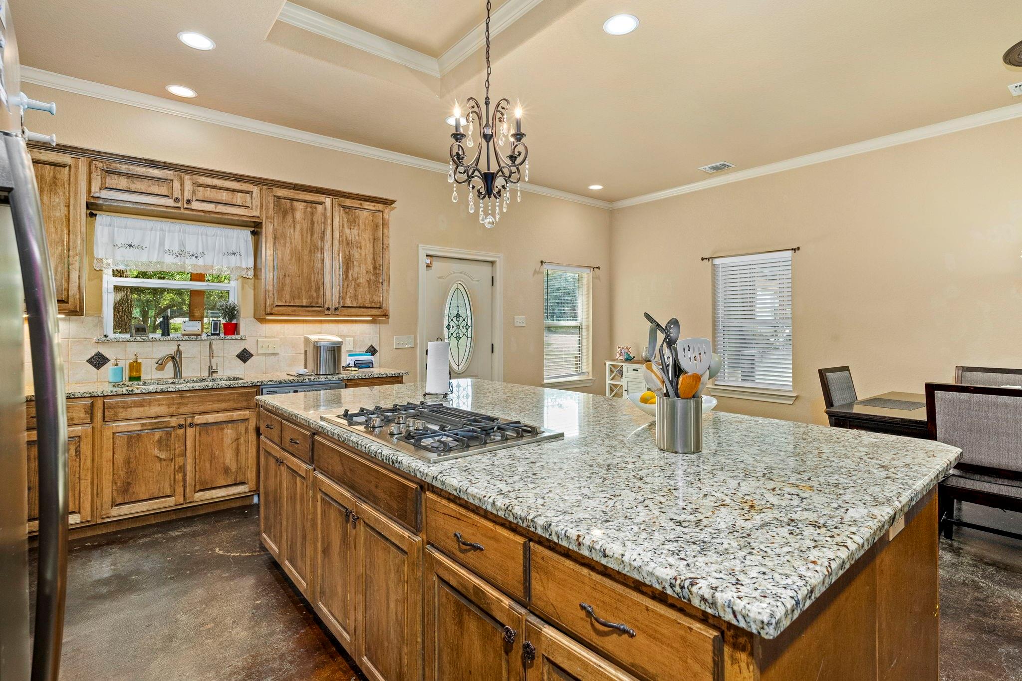 Image 13 of 40 For 200 Creekwood Ct