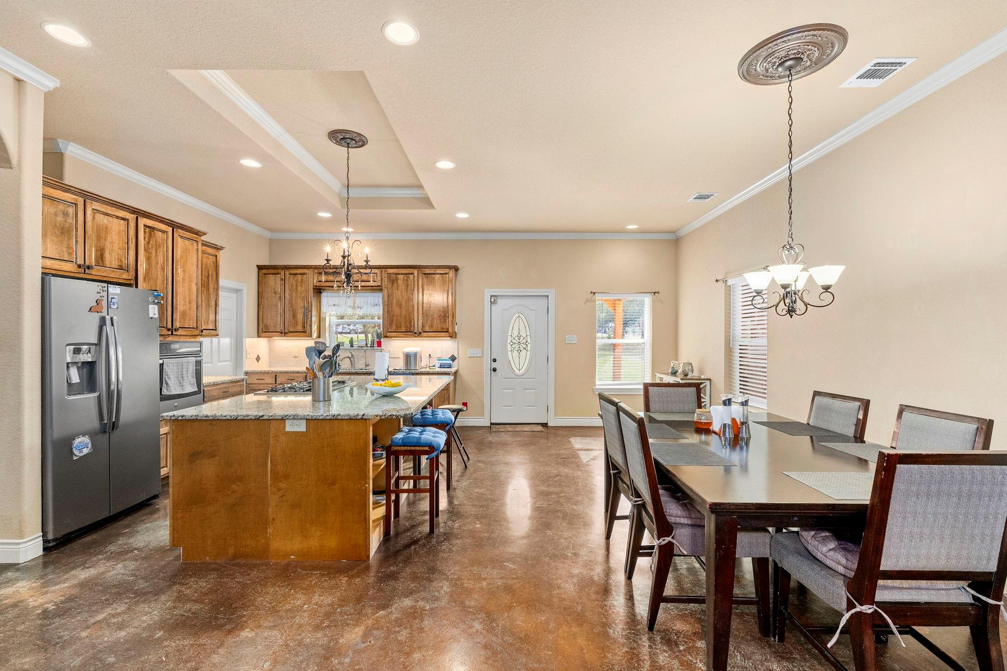 Image 16 of 40 For 200 Creekwood Ct