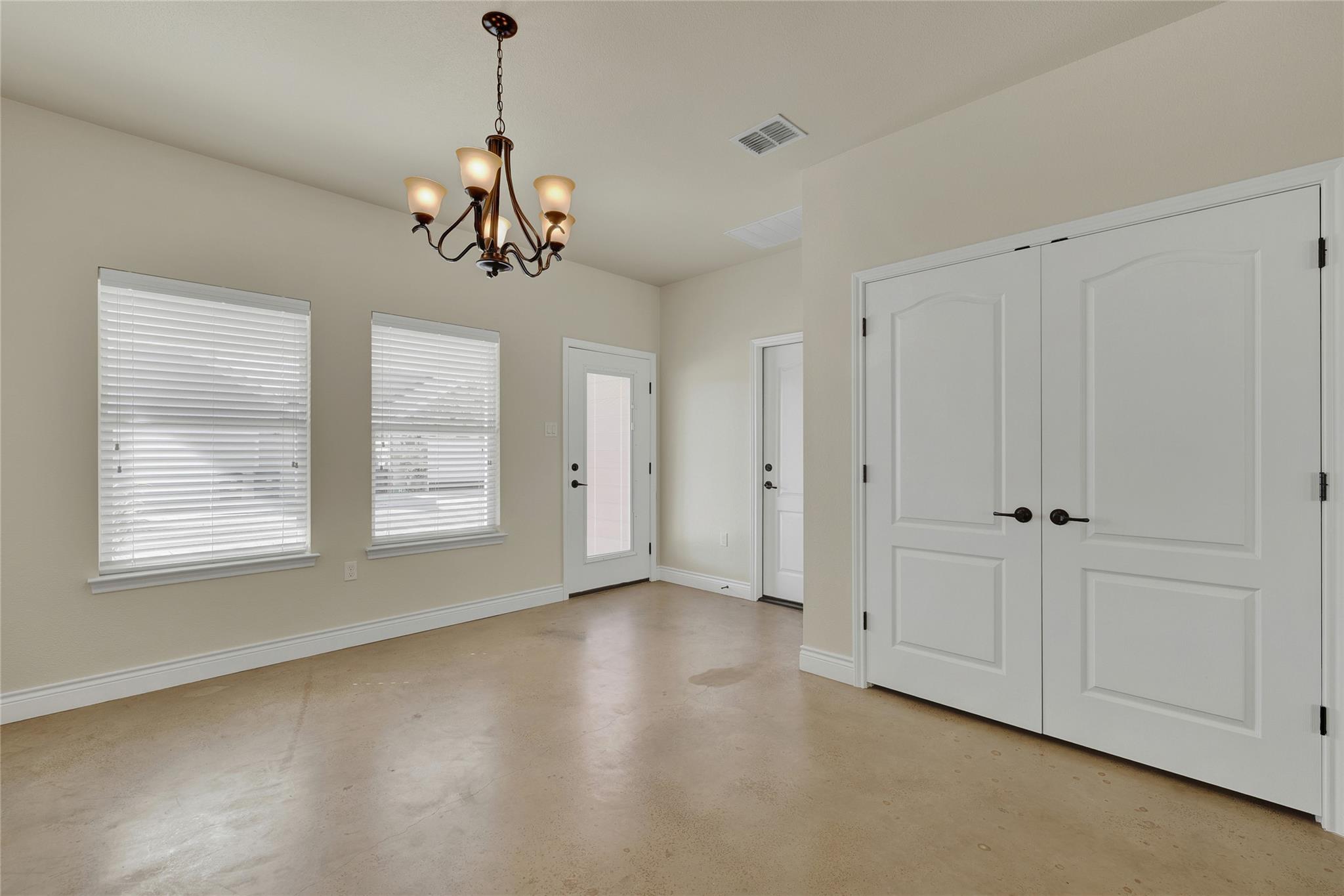 Image 12 of 23 For 1382 Hanz Dr