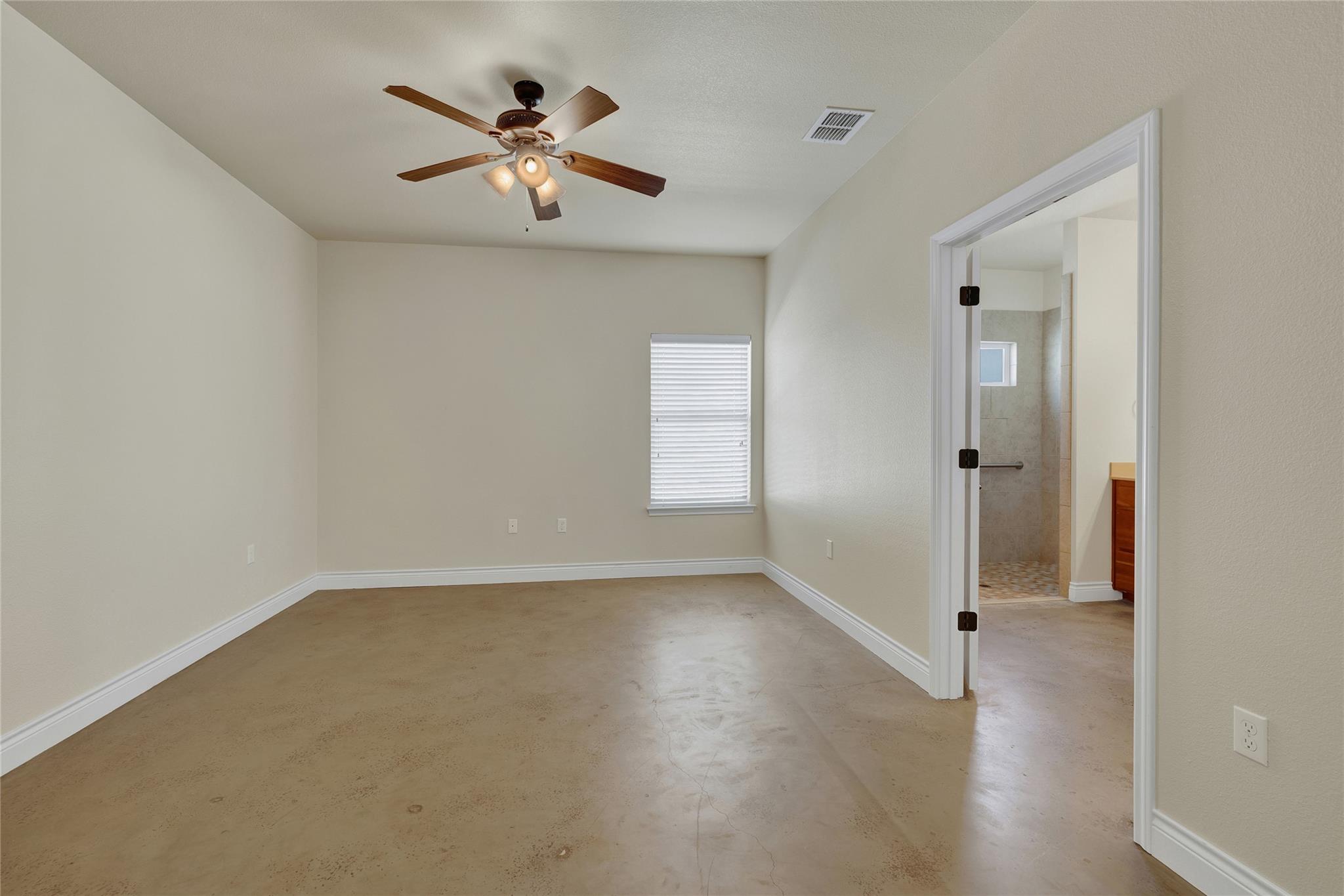 Image 15 of 23 For 1382 Hanz Dr