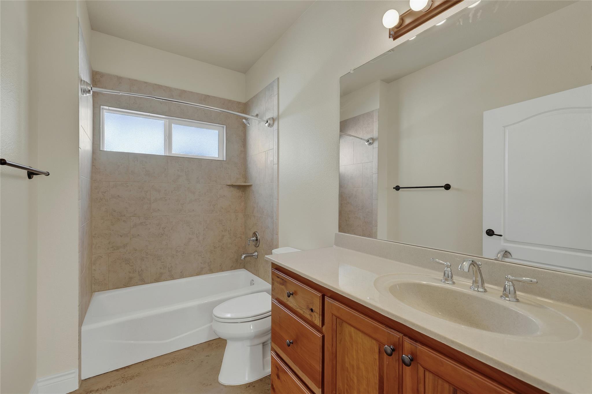 Image 21 of 23 For 1382 Hanz Dr