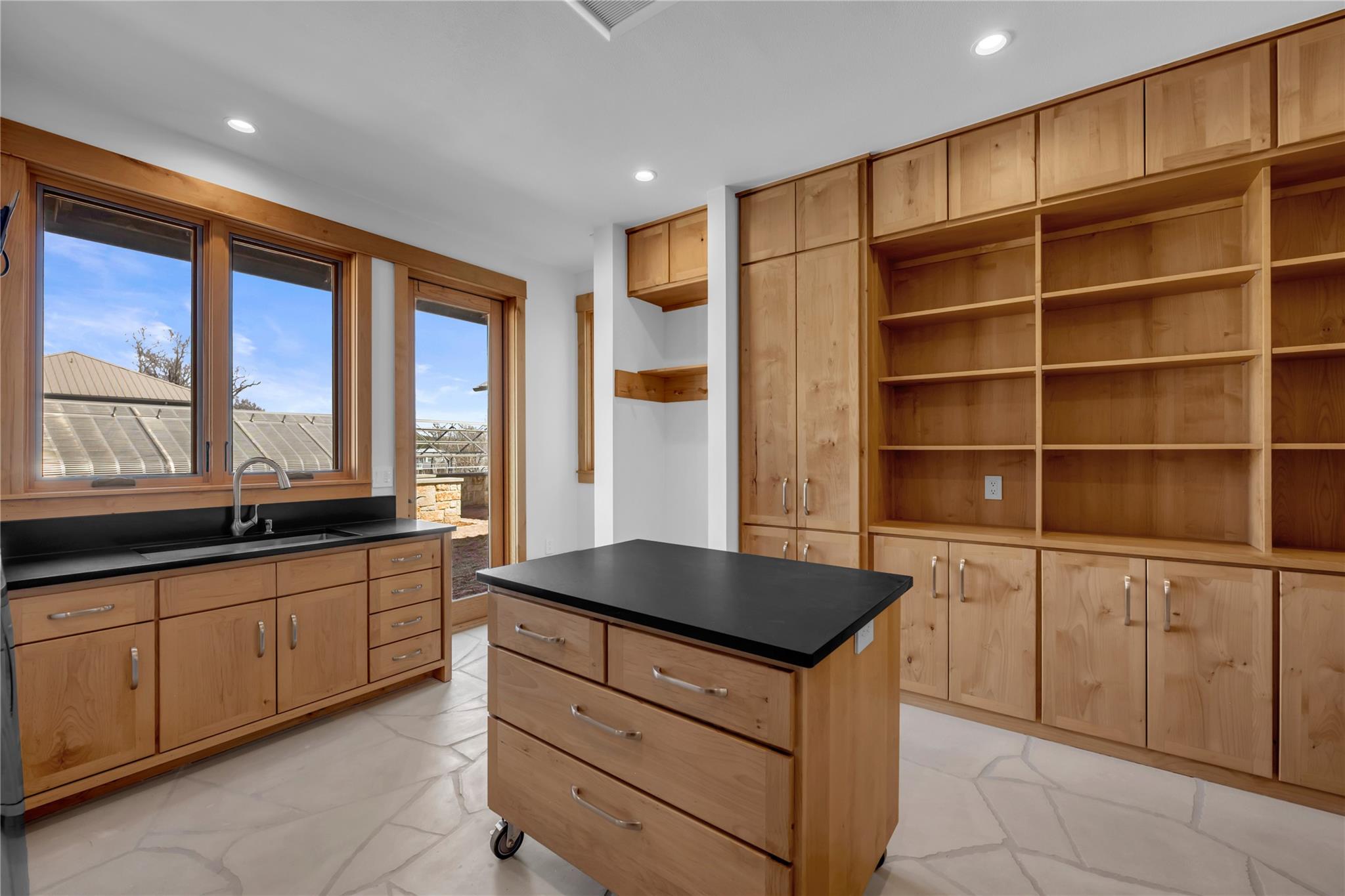 Image 14 of 30 For 118 Mountain View Cir