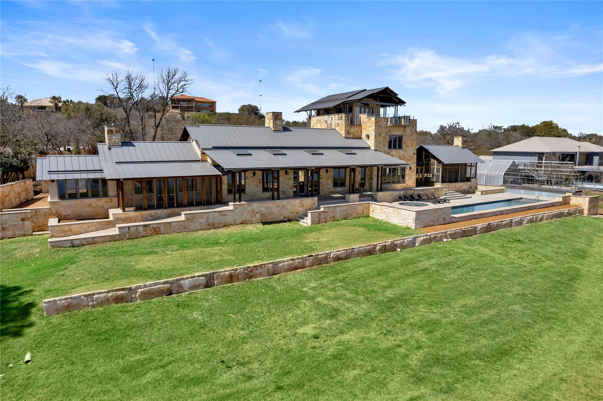 Image 2 of 30 For 118 Mountain View Cir