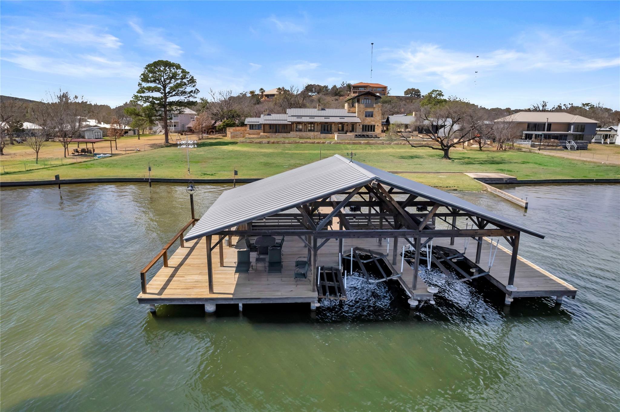 Image 22 of 30 For 118 Mountain View Cir