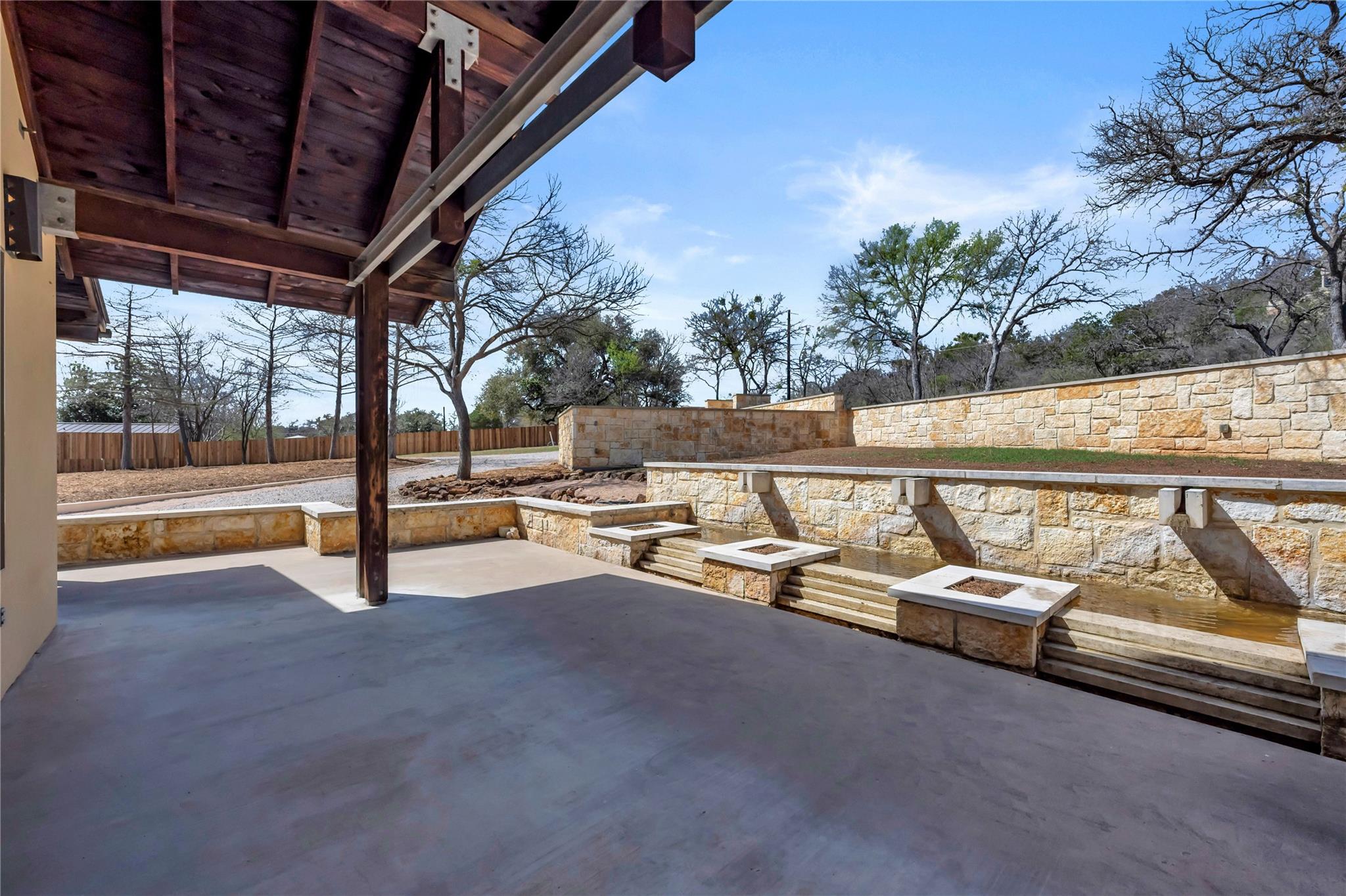 Image 28 of 30 For 118 Mountain View Cir