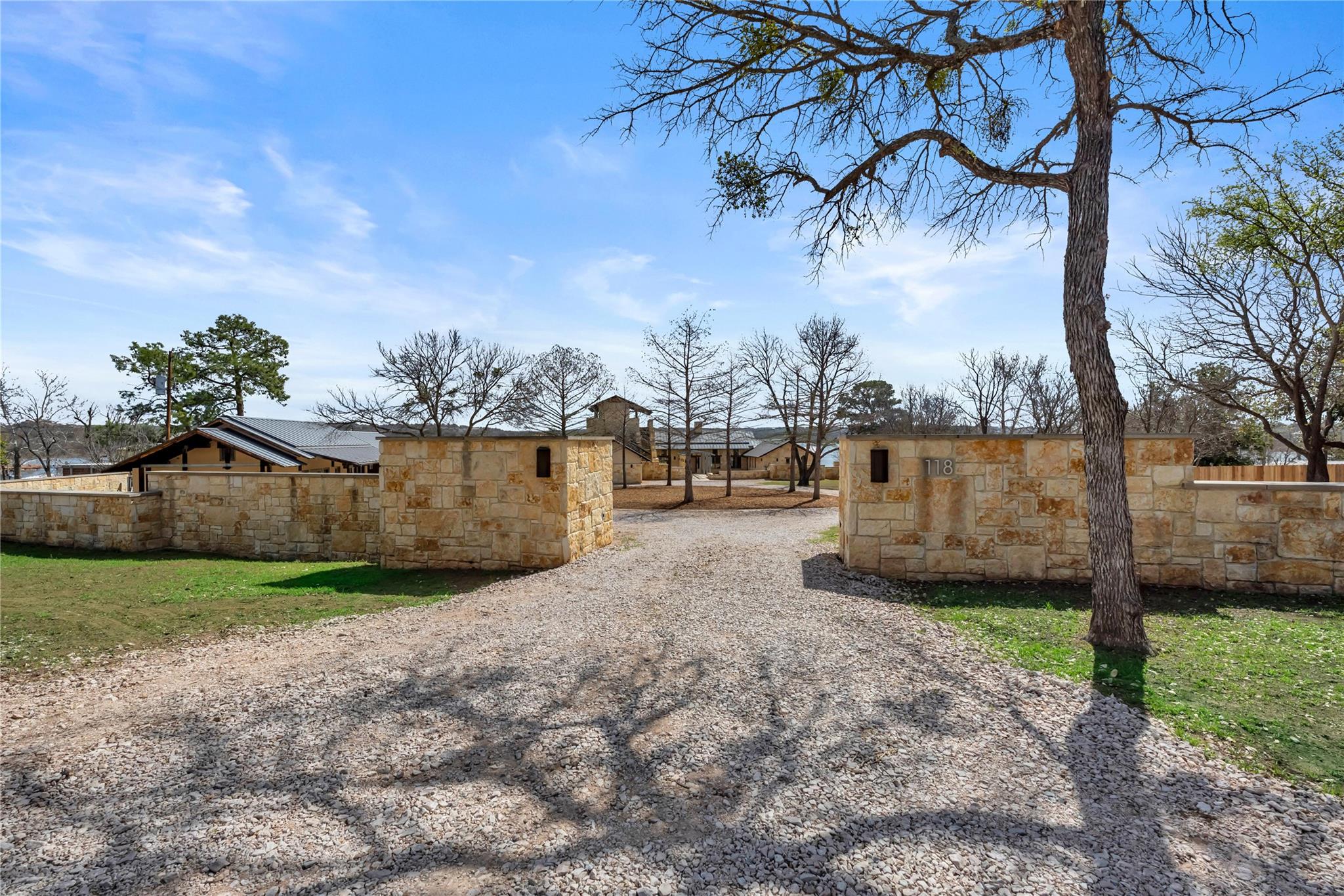 Image 5 of 30 For 118 Mountain View Cir