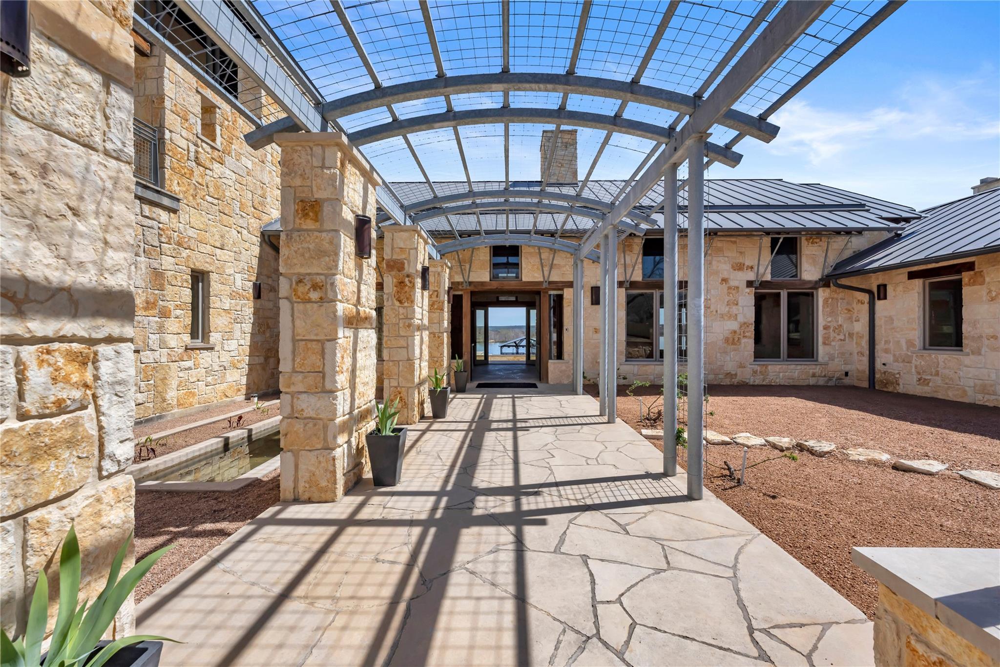 Image 6 of 30 For 118 Mountain View Cir