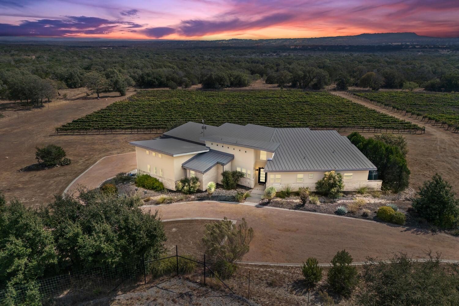 Details for 1758 Lincoln Smith Rd, Round Mountain, TX 78663