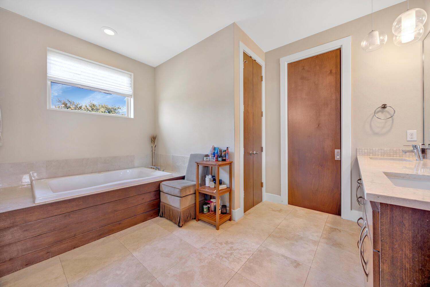 Image 21 of 40 For 1758 Lincoln Smith Rd