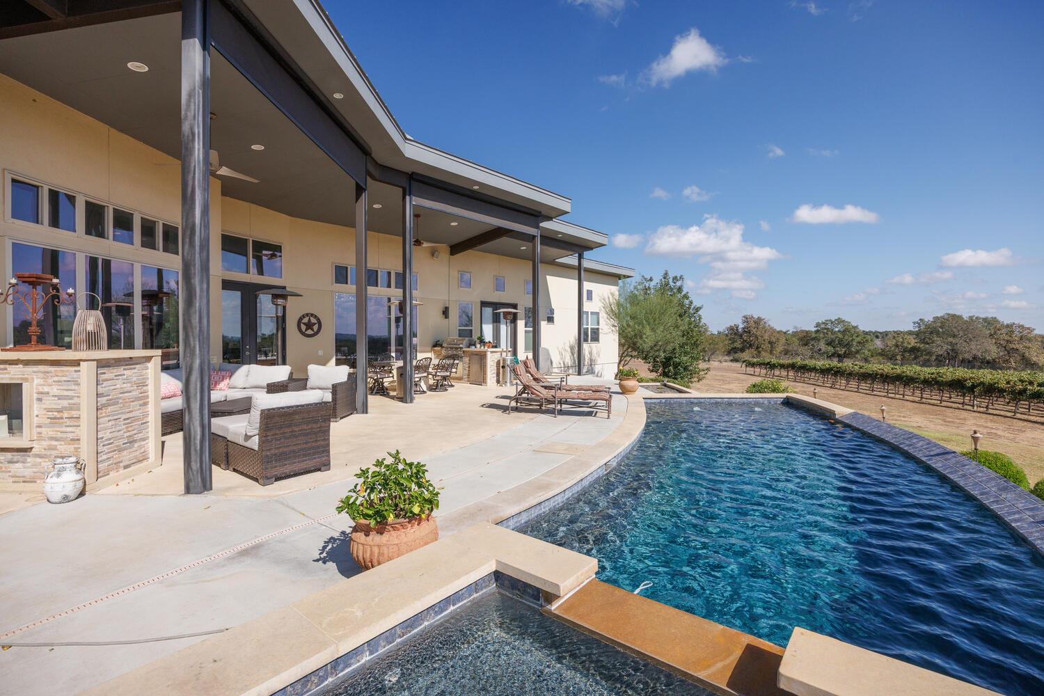 Image 31 of 40 For 1758 Lincoln Smith Rd