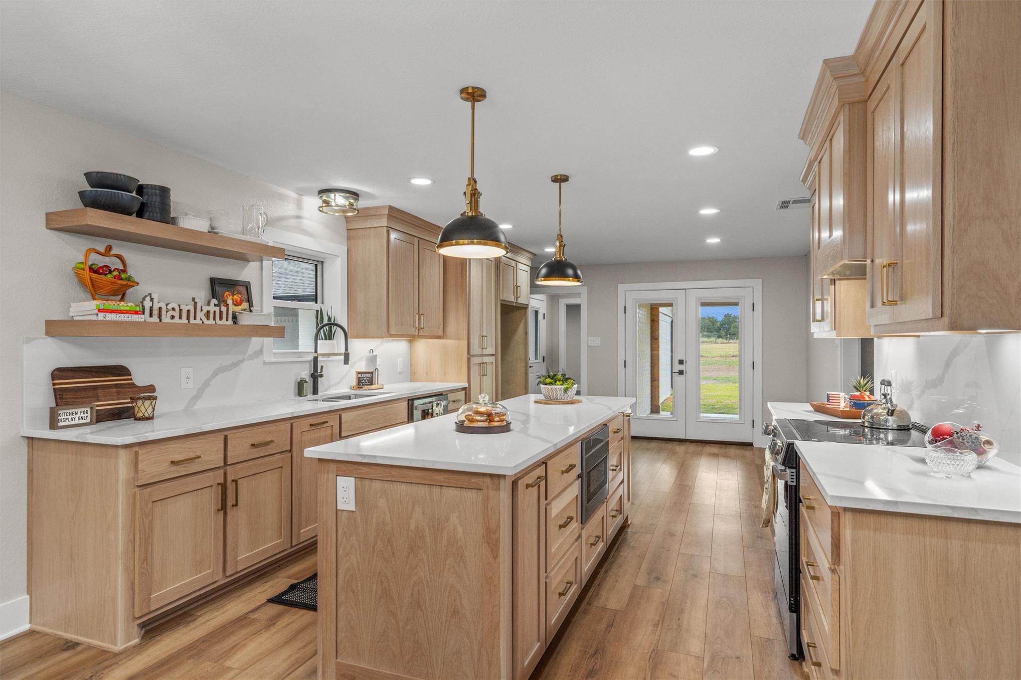 Image 15 of 40 For 1037 Western Hills Rd