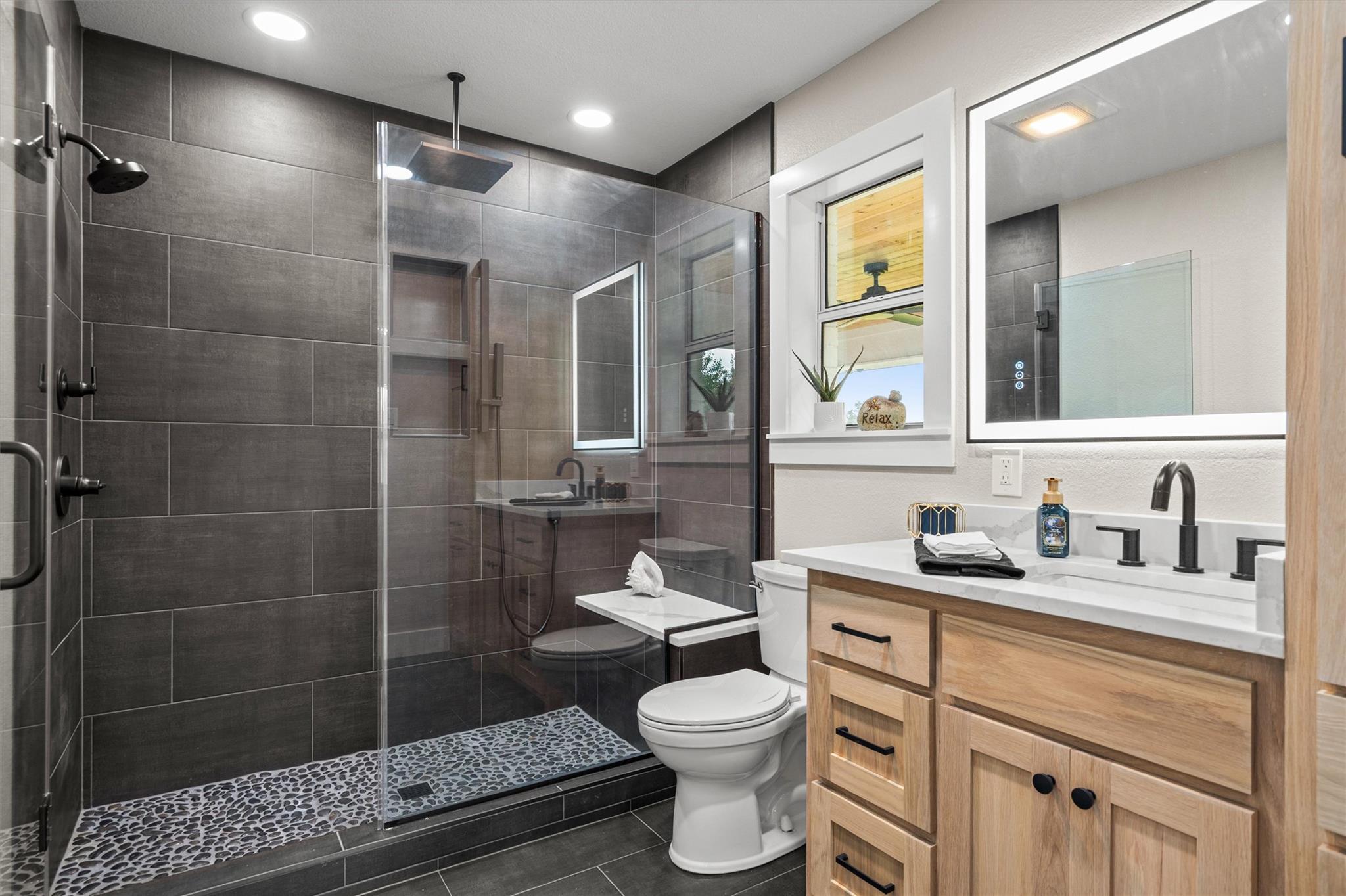 Image 24 of 40 For 1037 Western Hills Rd