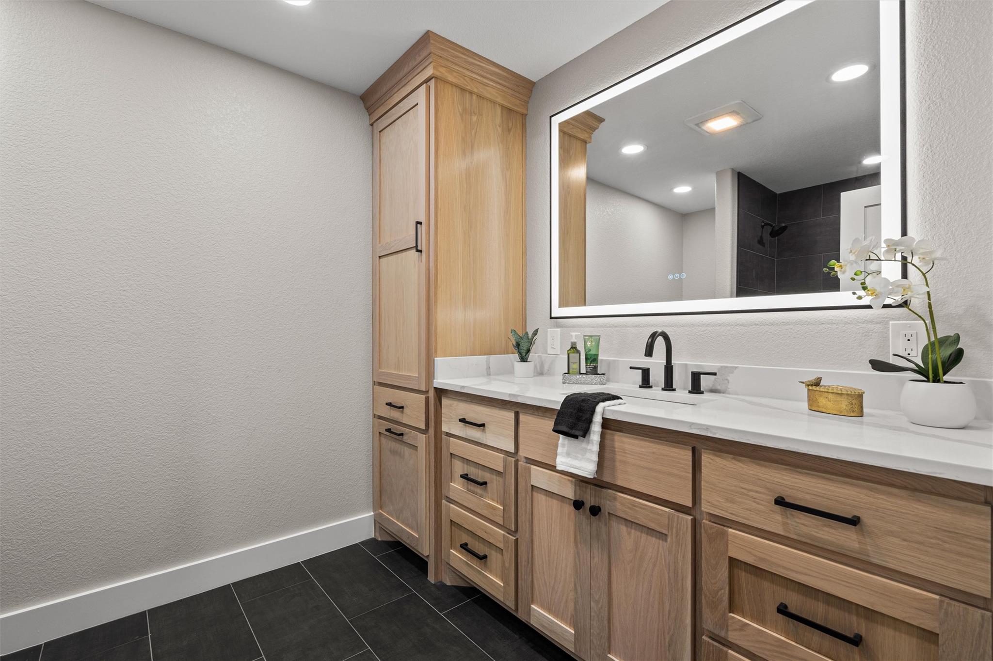 Image 28 of 40 For 1037 Western Hills Rd