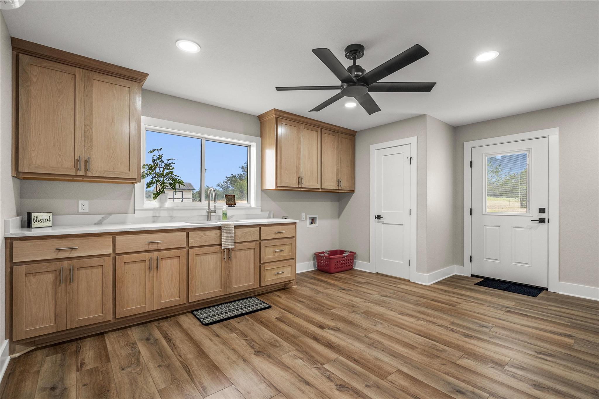 Image 32 of 40 For 1037 Western Hills Rd