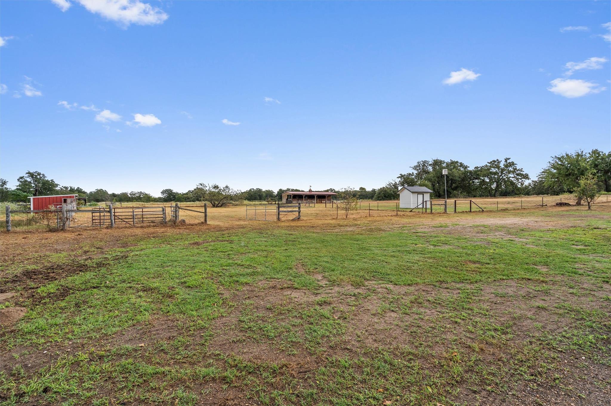 Image 35 of 40 For 1037 Western Hills Rd