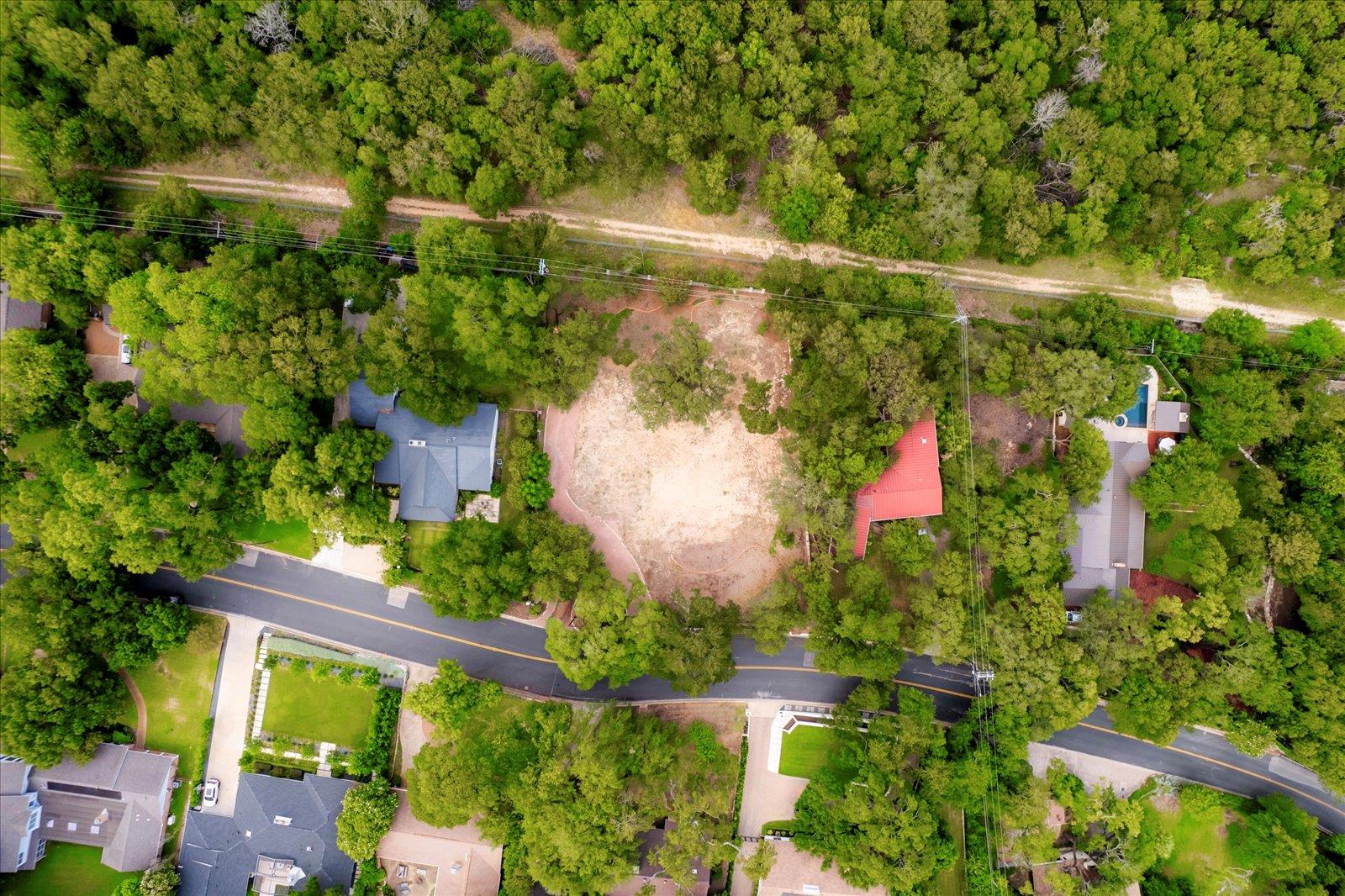 Image 5 of 9 For 3917 Balcones Dr