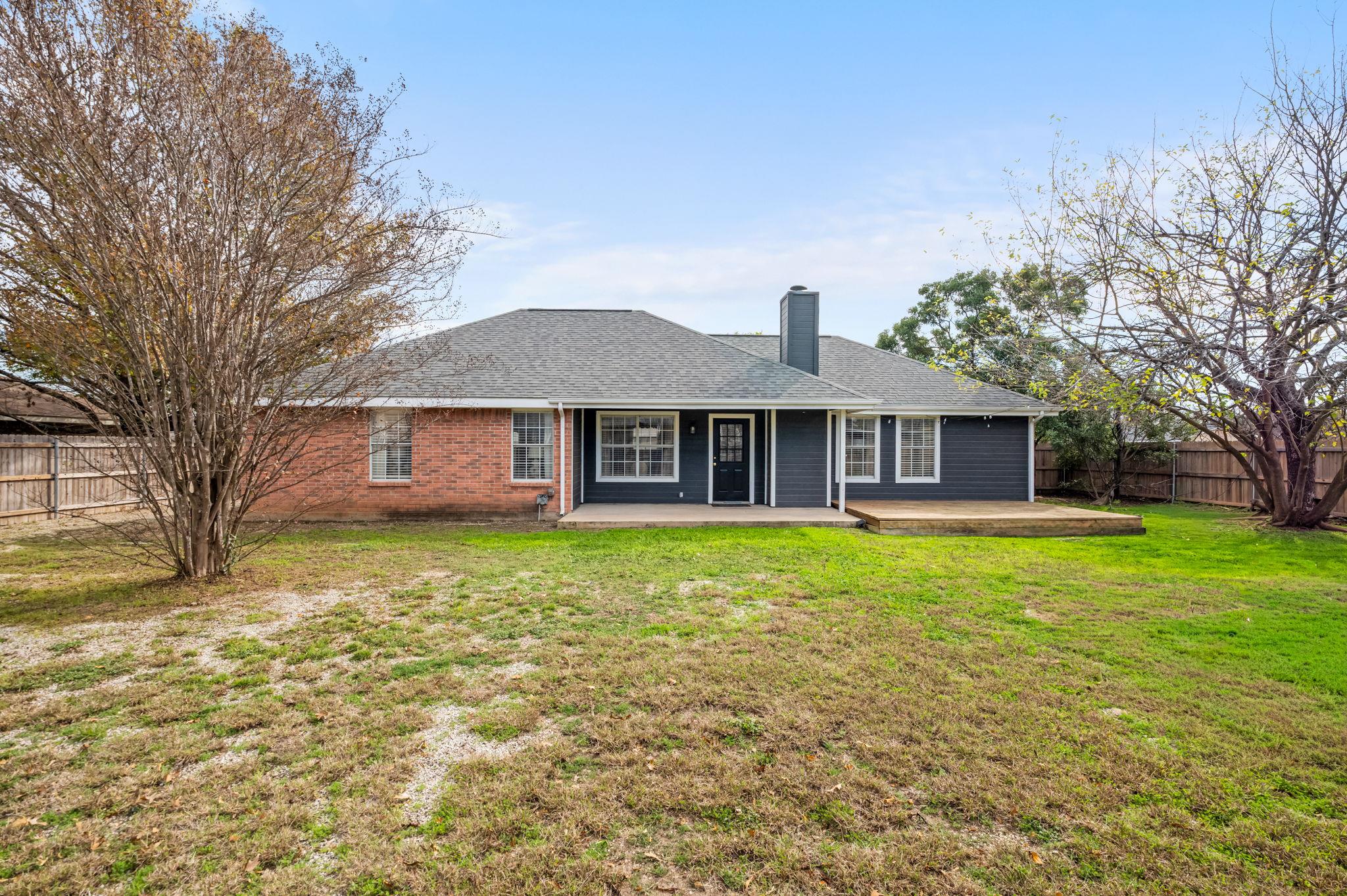 Image 31 of 34 For 1319 Summerwood Dr