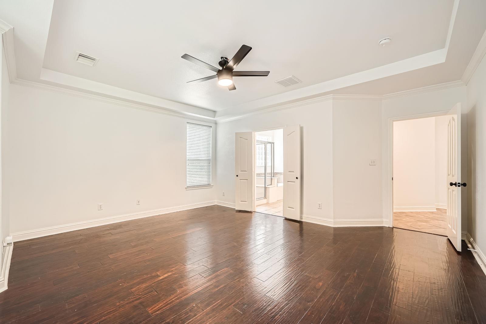 Image 15 of 29 For 9812 Whitley Bay Dr