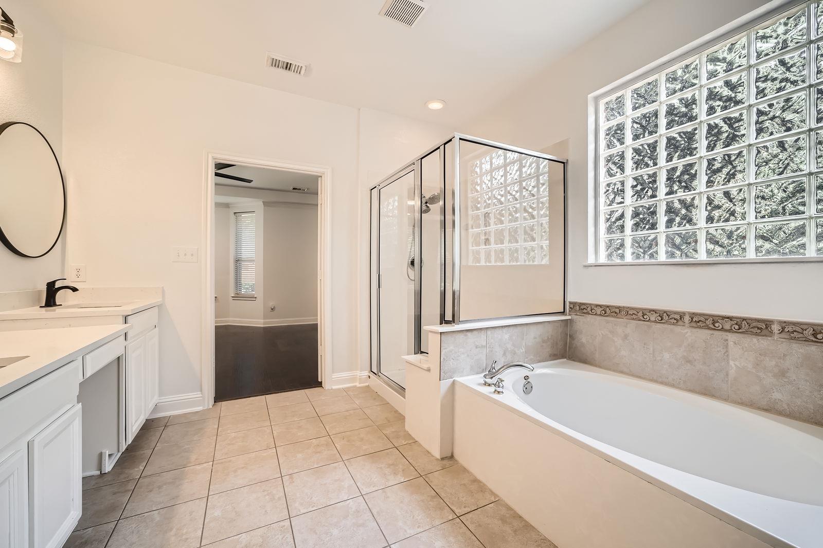 Image 17 of 29 For 9812 Whitley Bay Dr