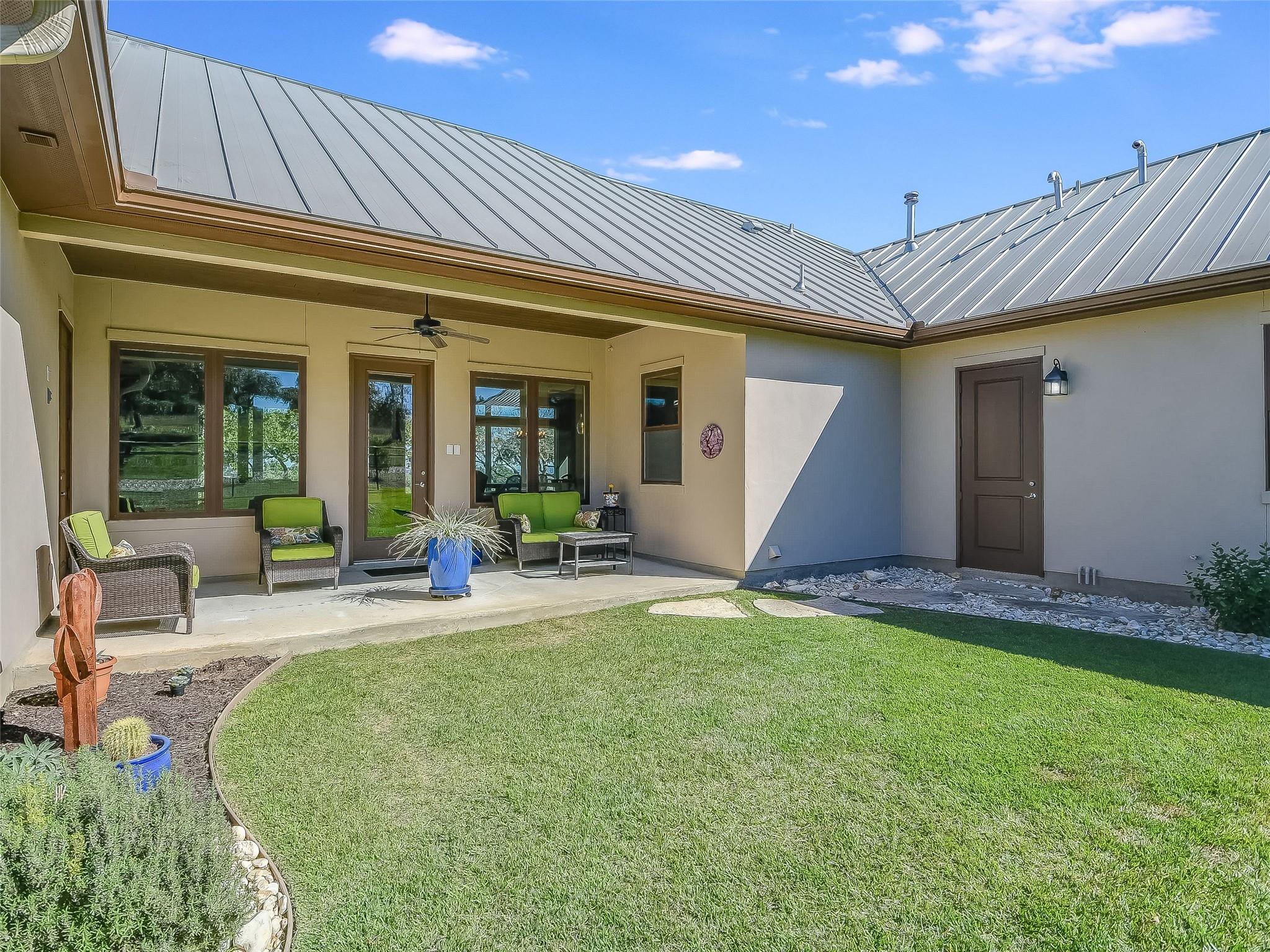 Image 31 of 40 For 2145 San Jose Way