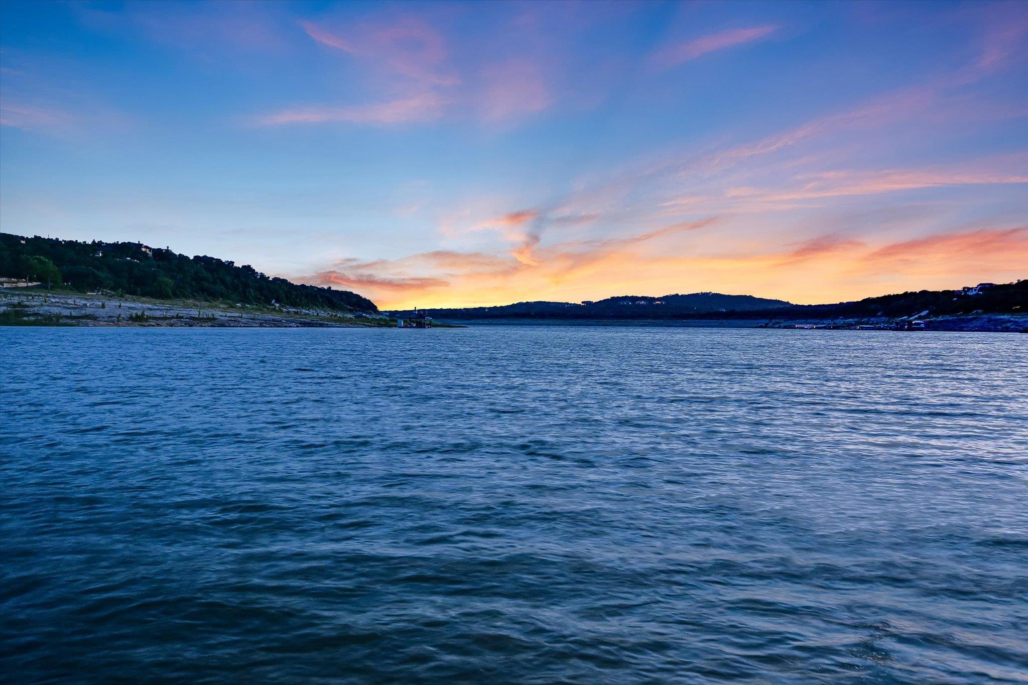 Image 32 of 39 For 17120 Northlake Hills Dr