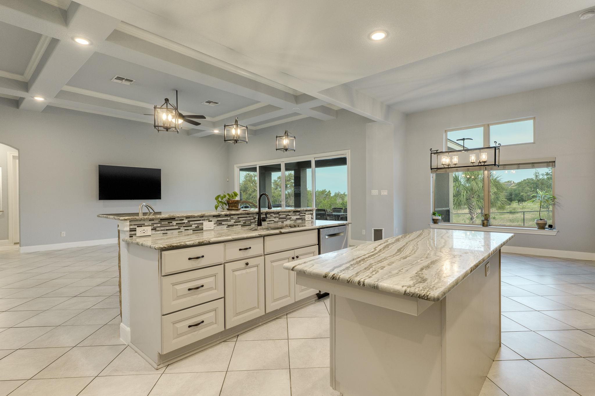 Image 14 of 40 For 346 Blackbird Dr