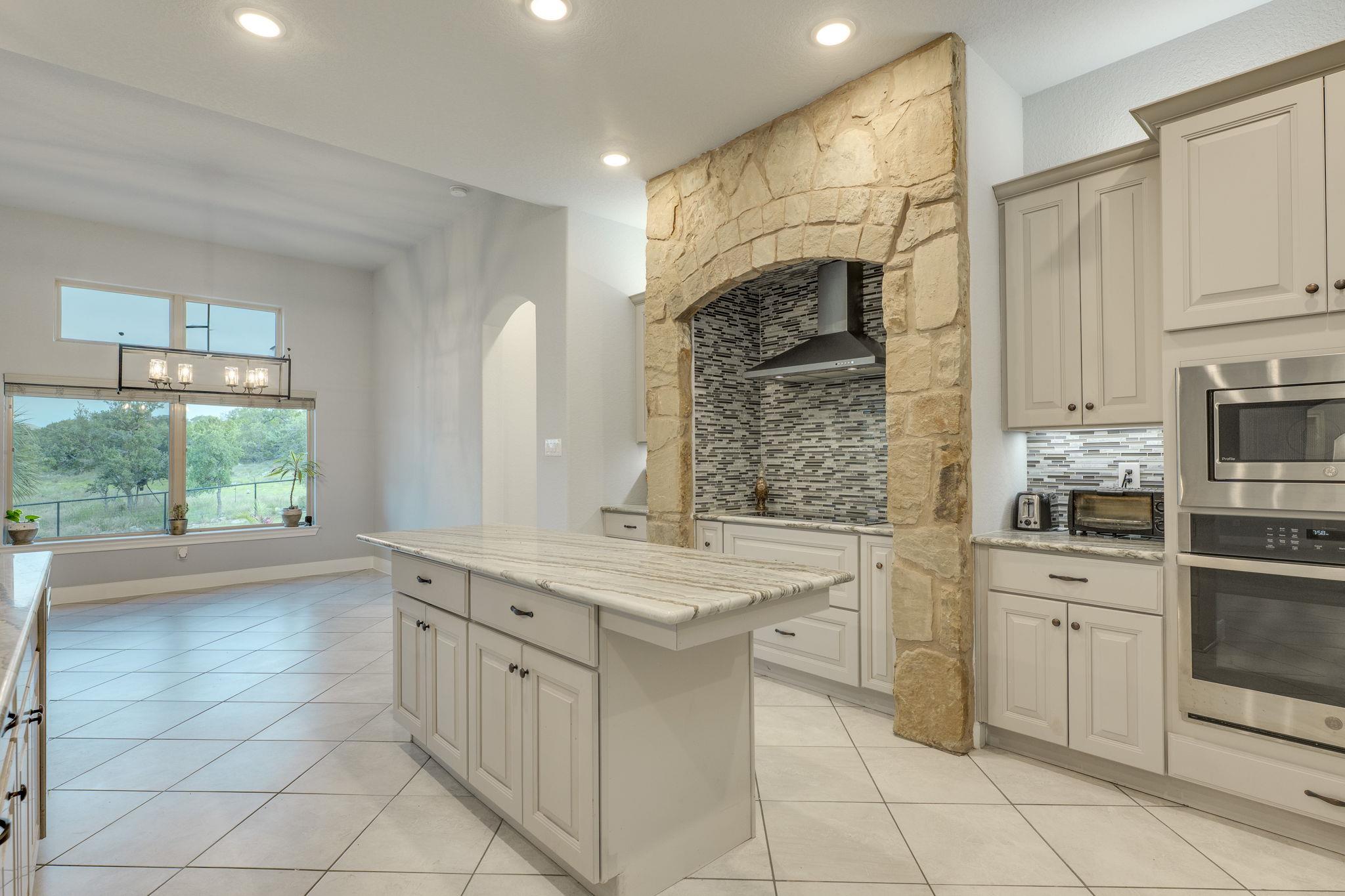 Image 15 of 40 For 346 Blackbird Dr