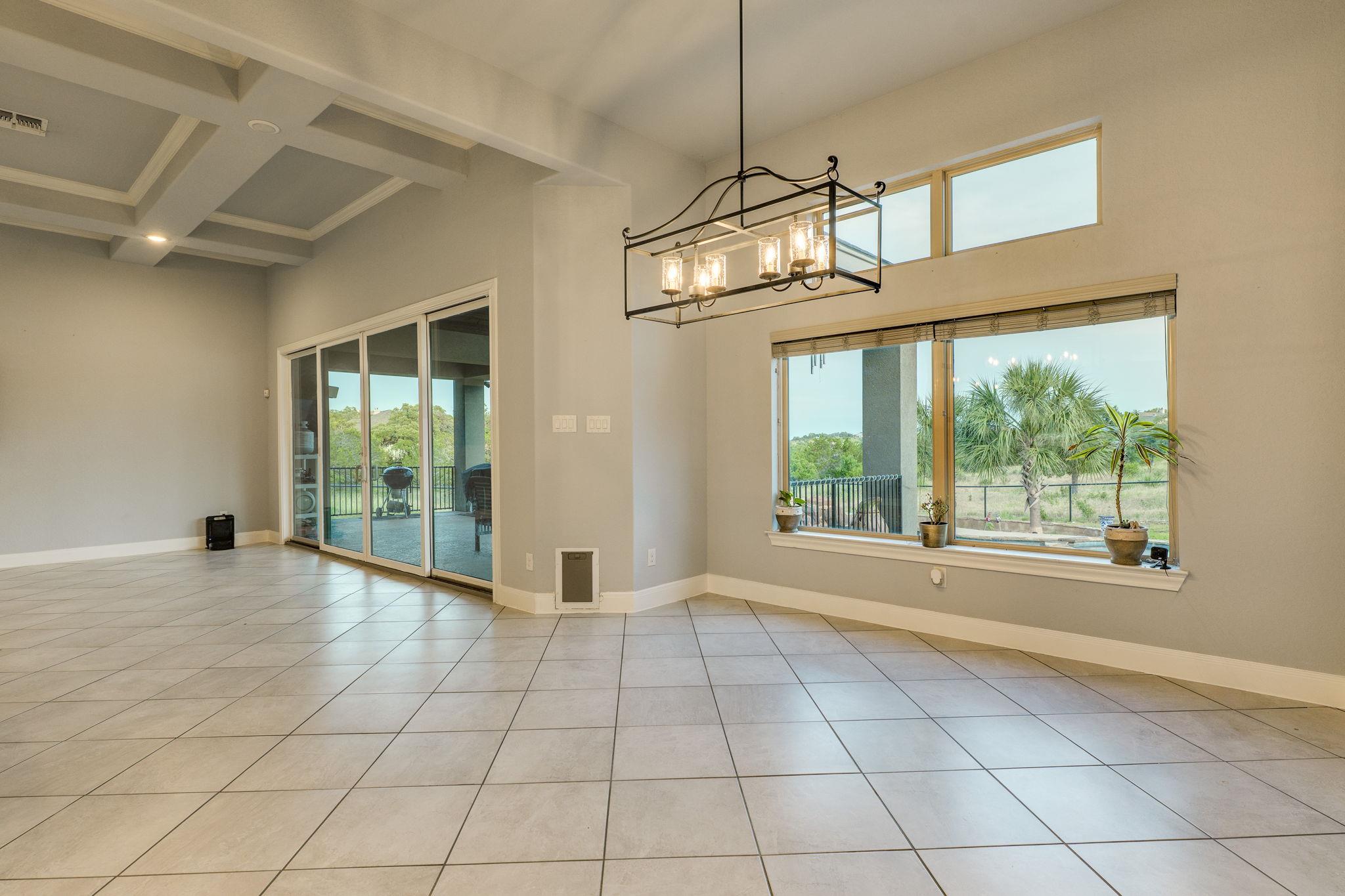 Image 16 of 40 For 346 Blackbird Dr