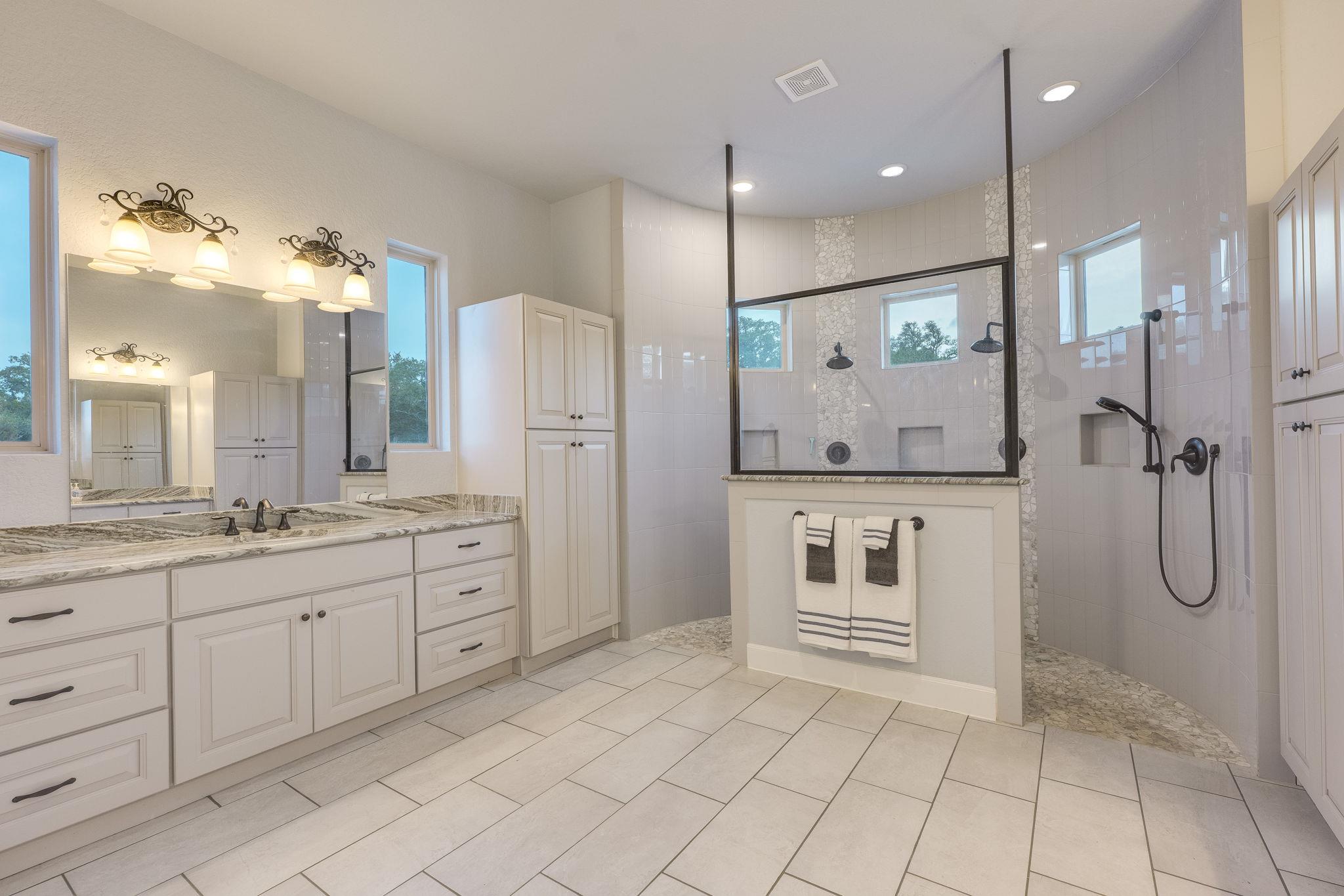 Image 19 of 40 For 346 Blackbird Dr