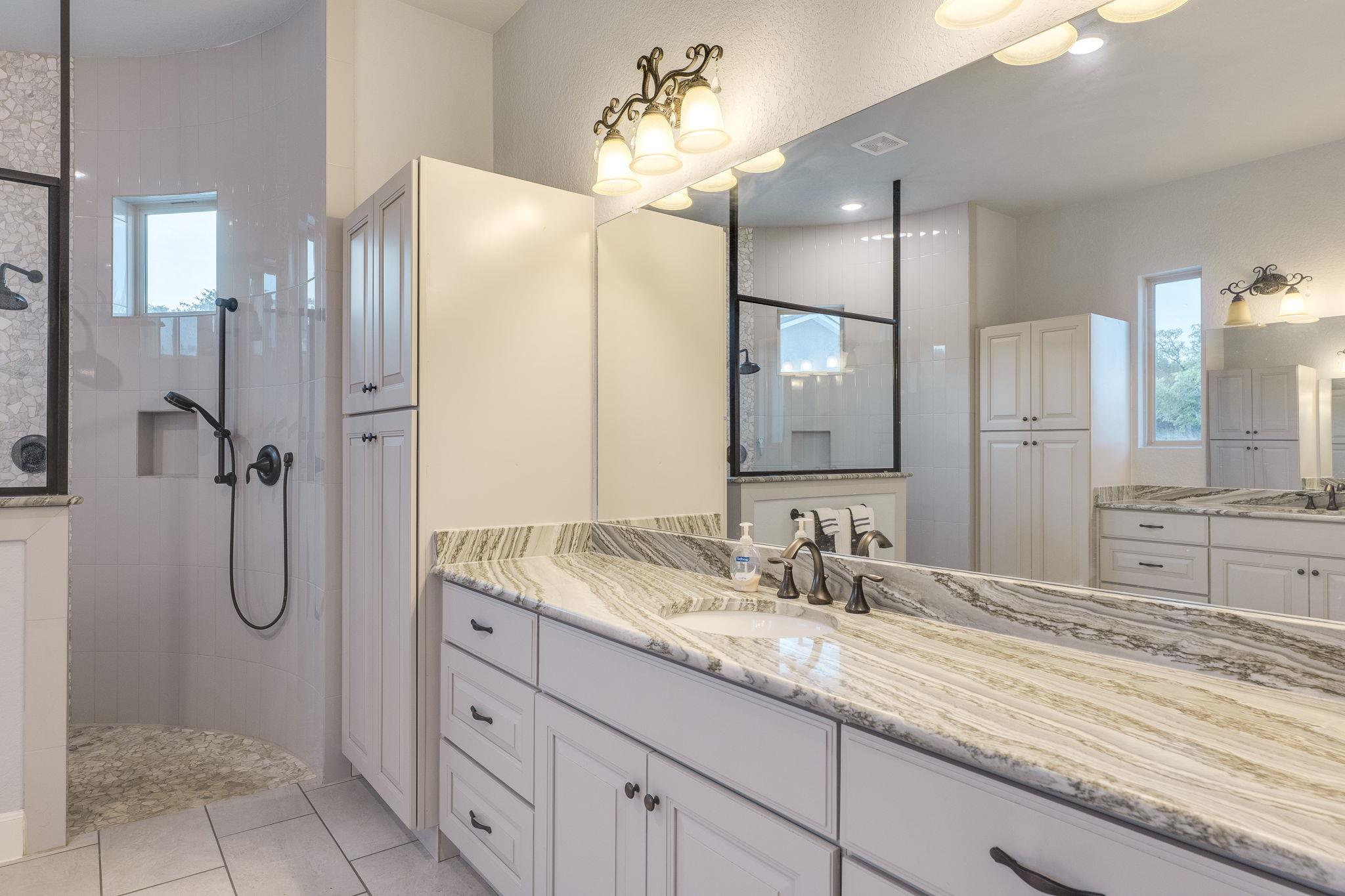 Image 20 of 40 For 346 Blackbird Dr