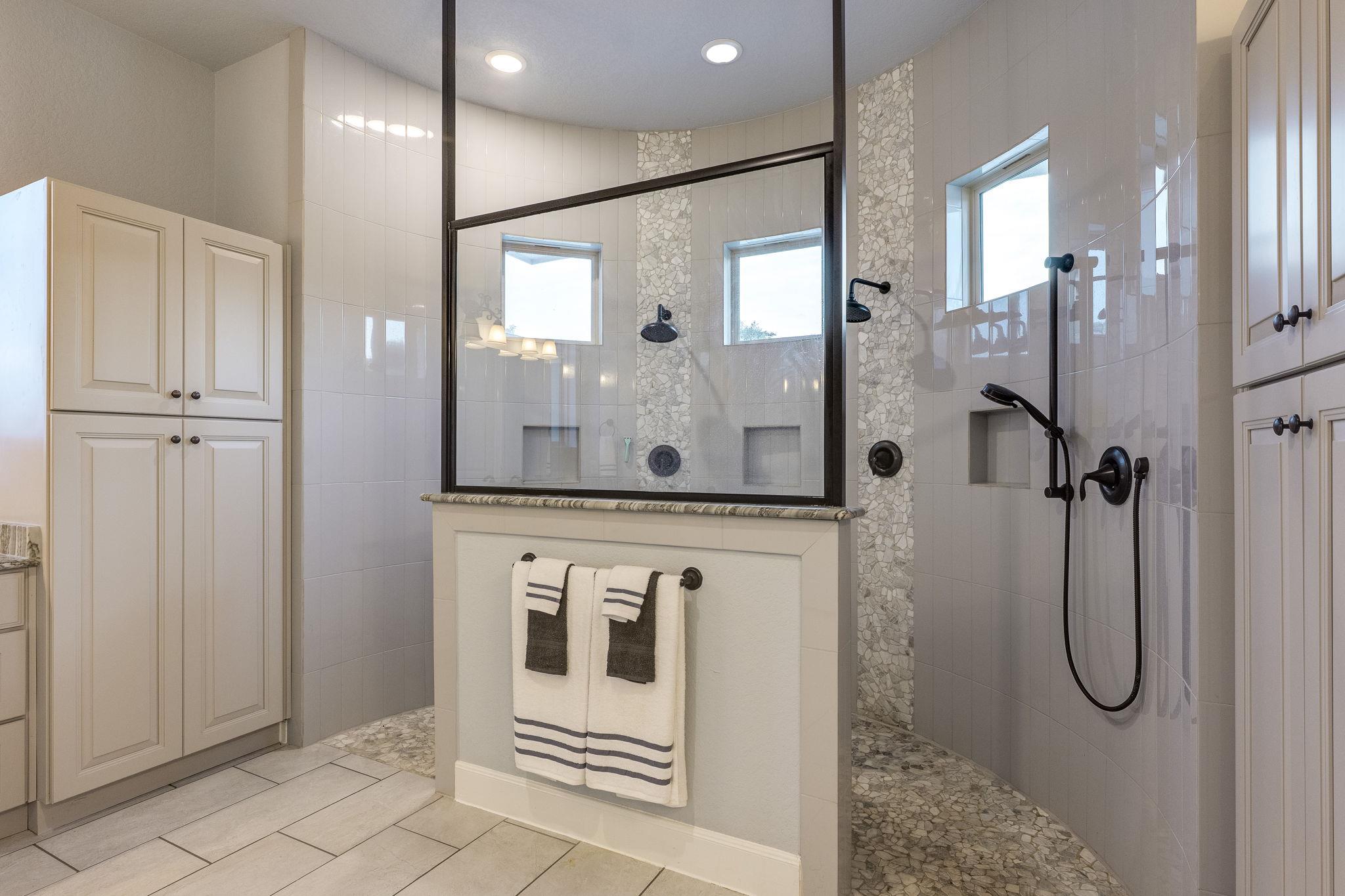 Image 21 of 40 For 346 Blackbird Dr