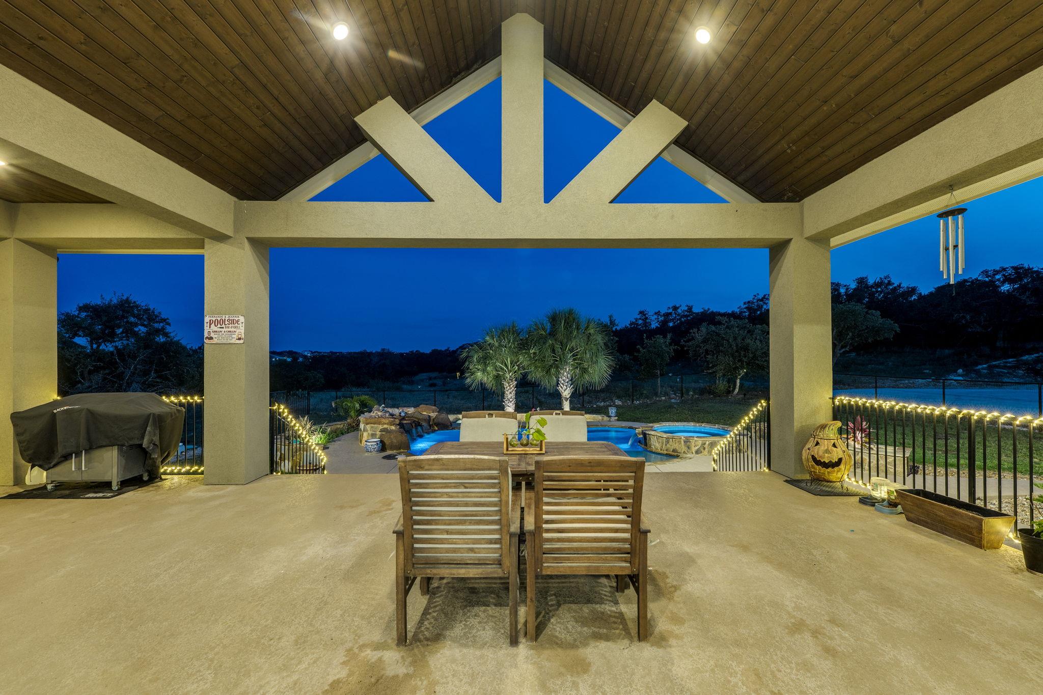 Image 26 of 40 For 346 Blackbird Dr