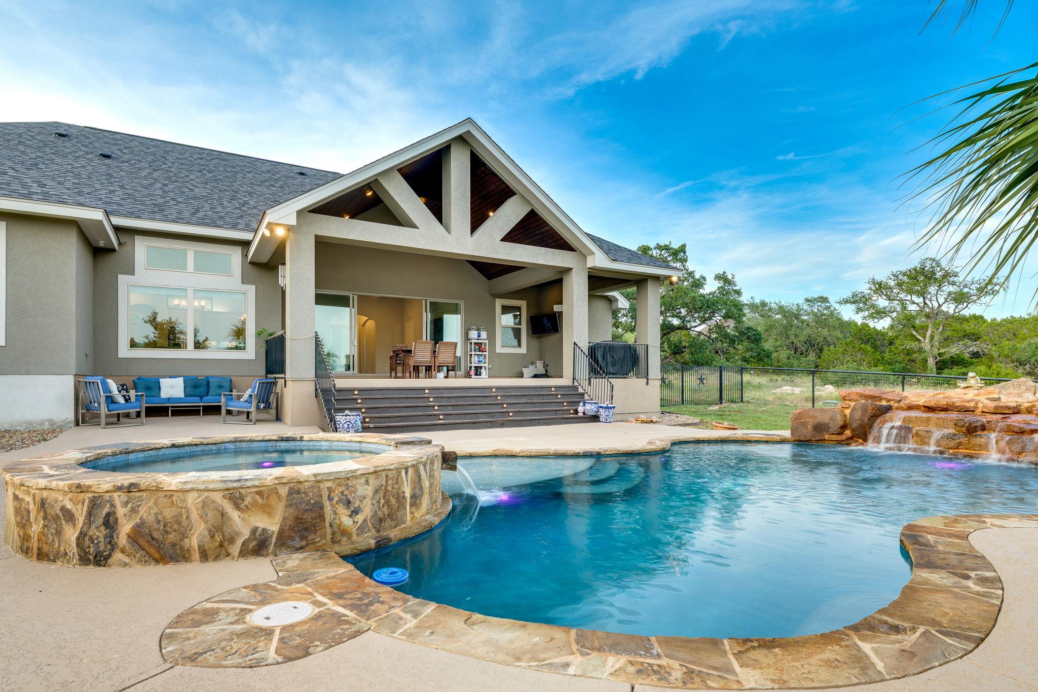 Image 27 of 40 For 346 Blackbird Dr