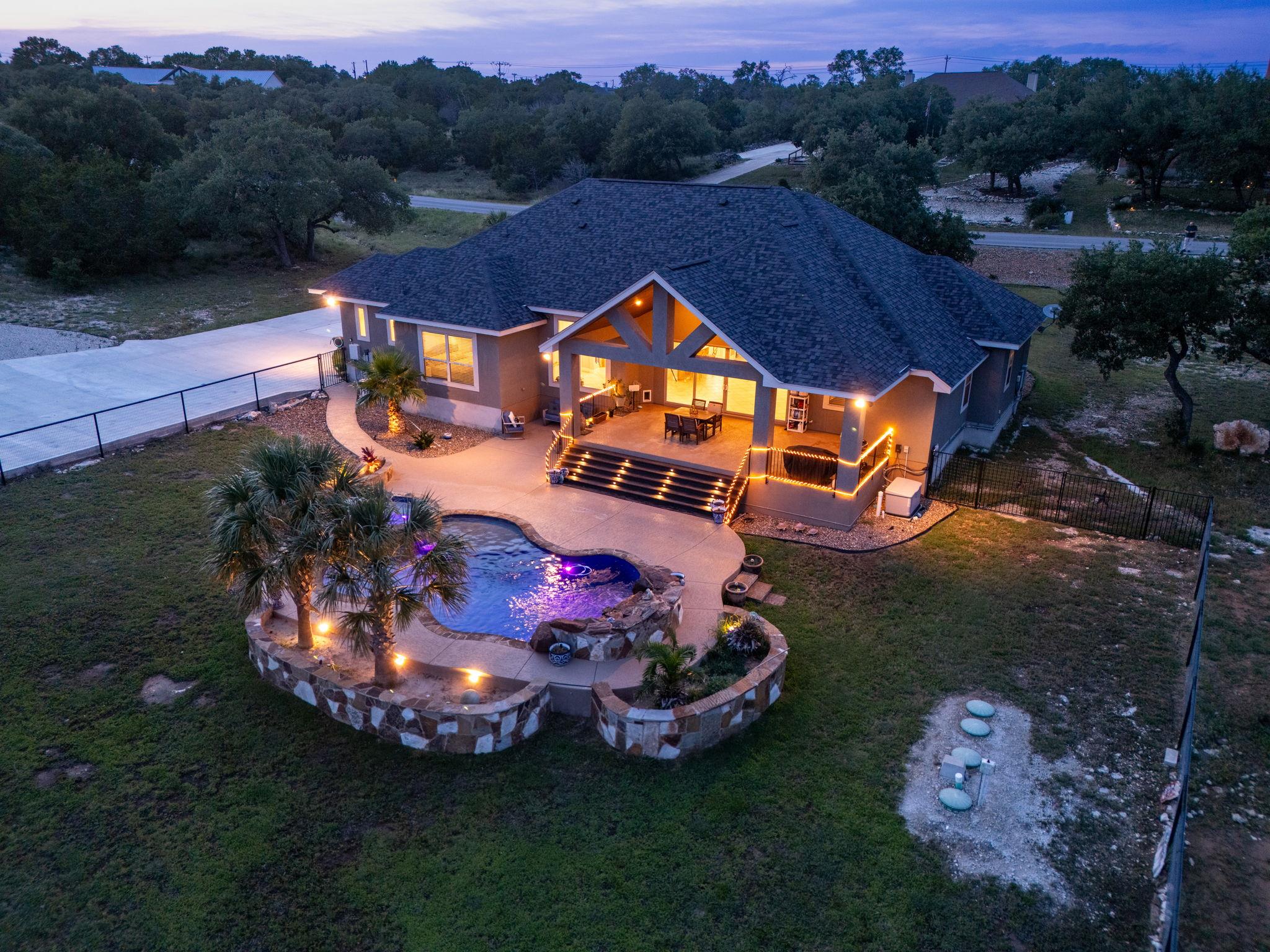 Image 31 of 40 For 346 Blackbird Dr