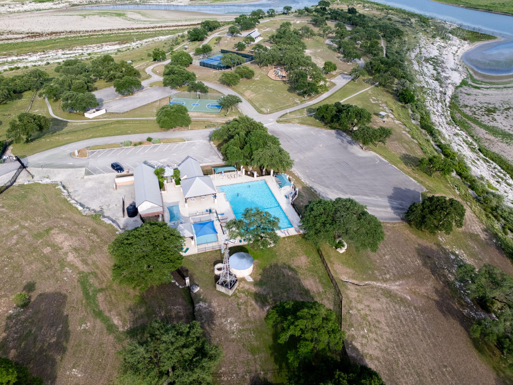 Image 40 of 40 For 346 Blackbird Dr