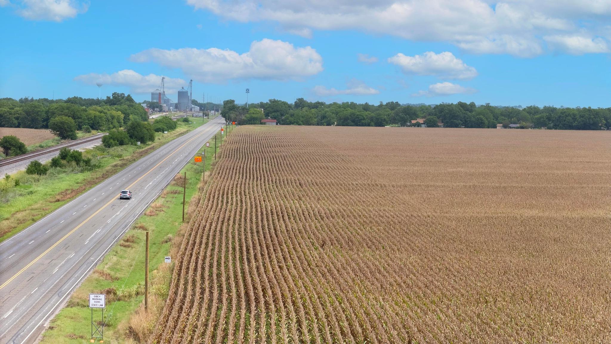 Image 11 of 25 For 4400-4402 Highway 95