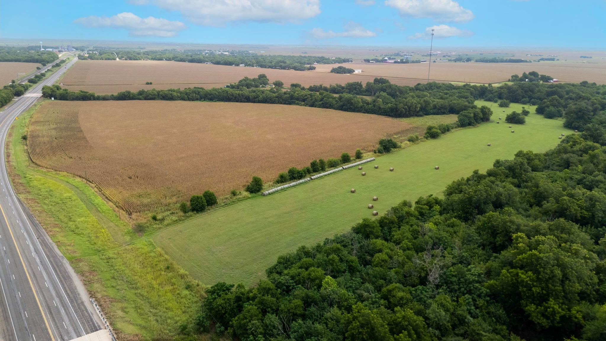 Image 13 of 25 For 4400-4402 Highway 95